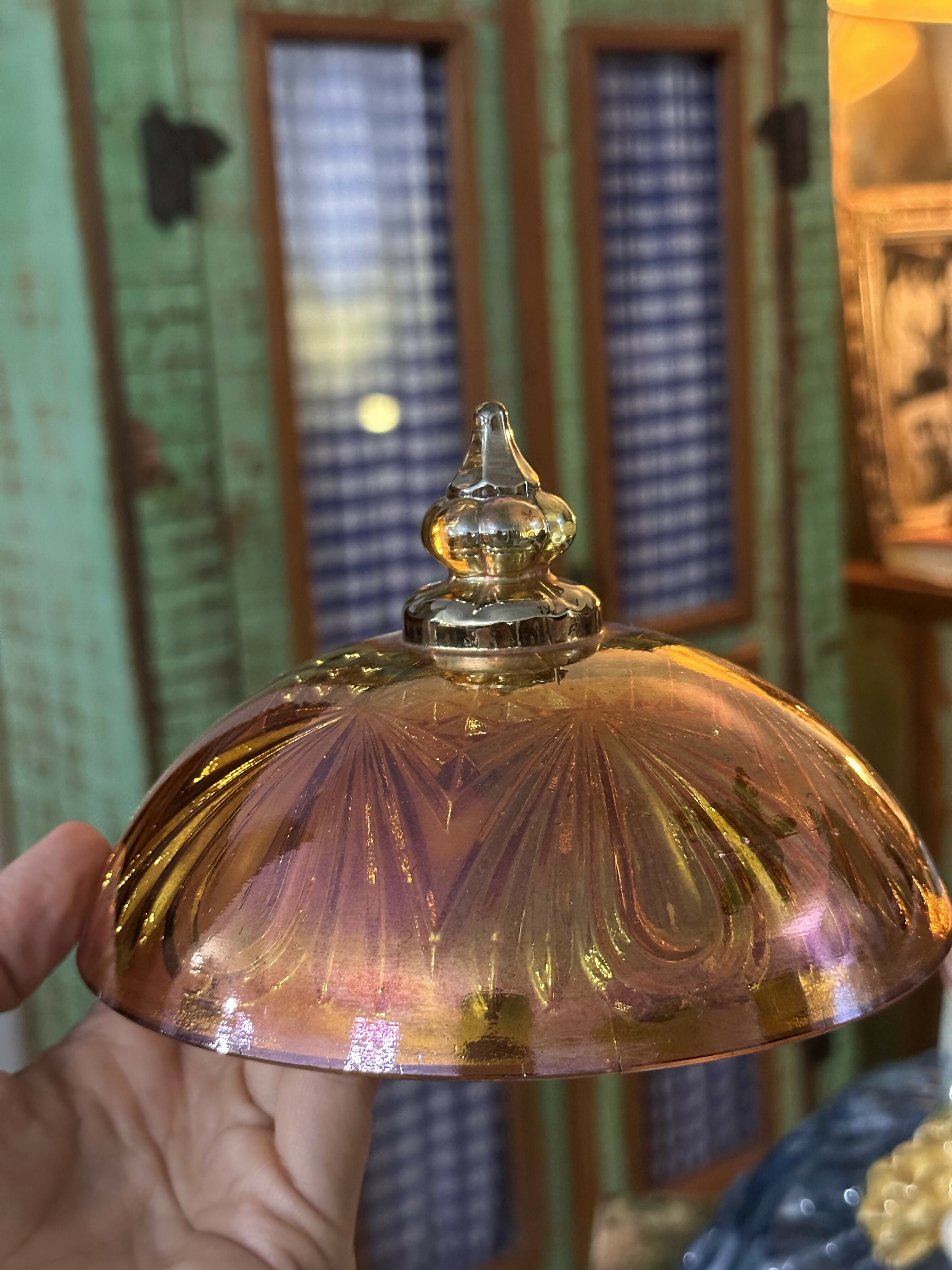 Maravilhosa compoteira antiga de Carnival Glass na cor “fogo” / “marigold” modelo “Lágrima” ou “Gota” em perfeito estado