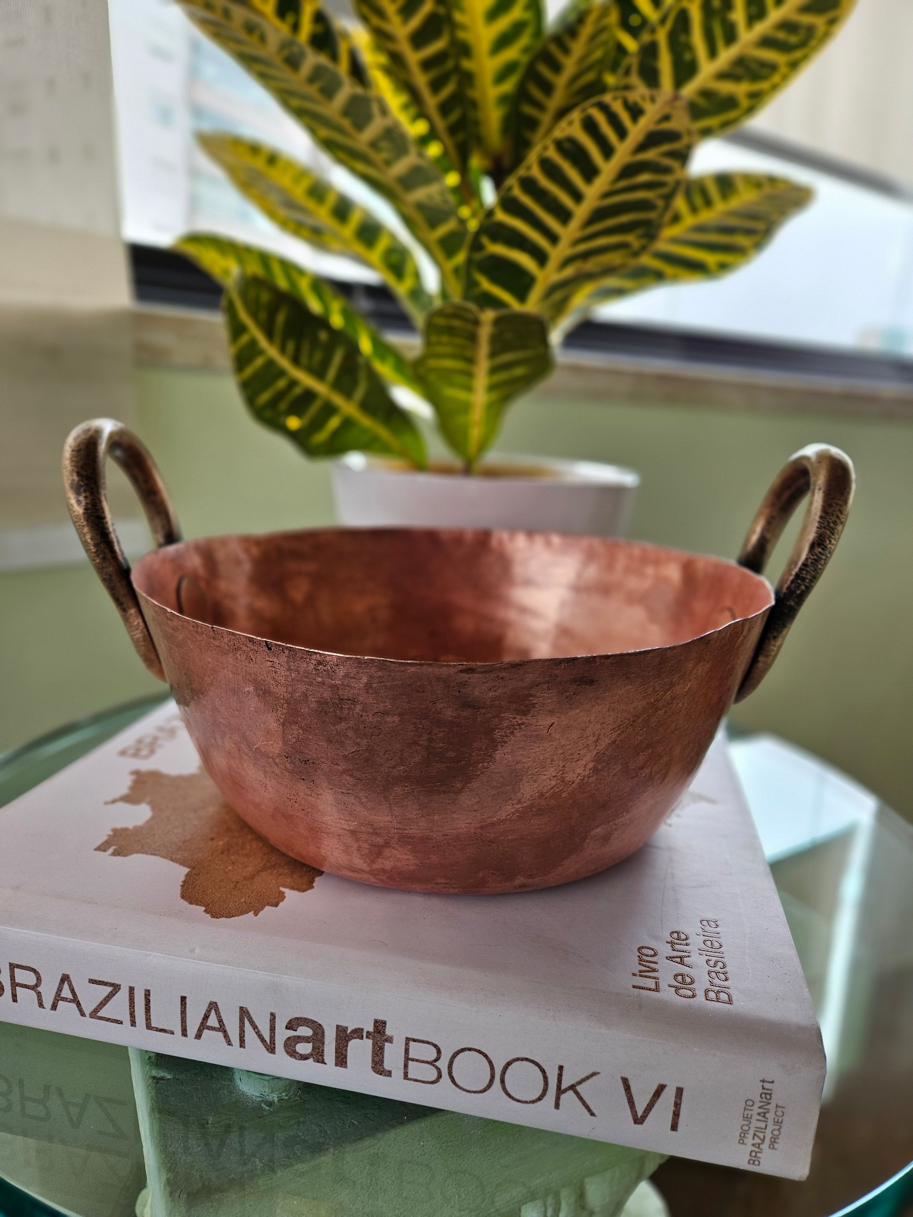 Tacho de Cobre Puro Martelado com Alças de Bronze