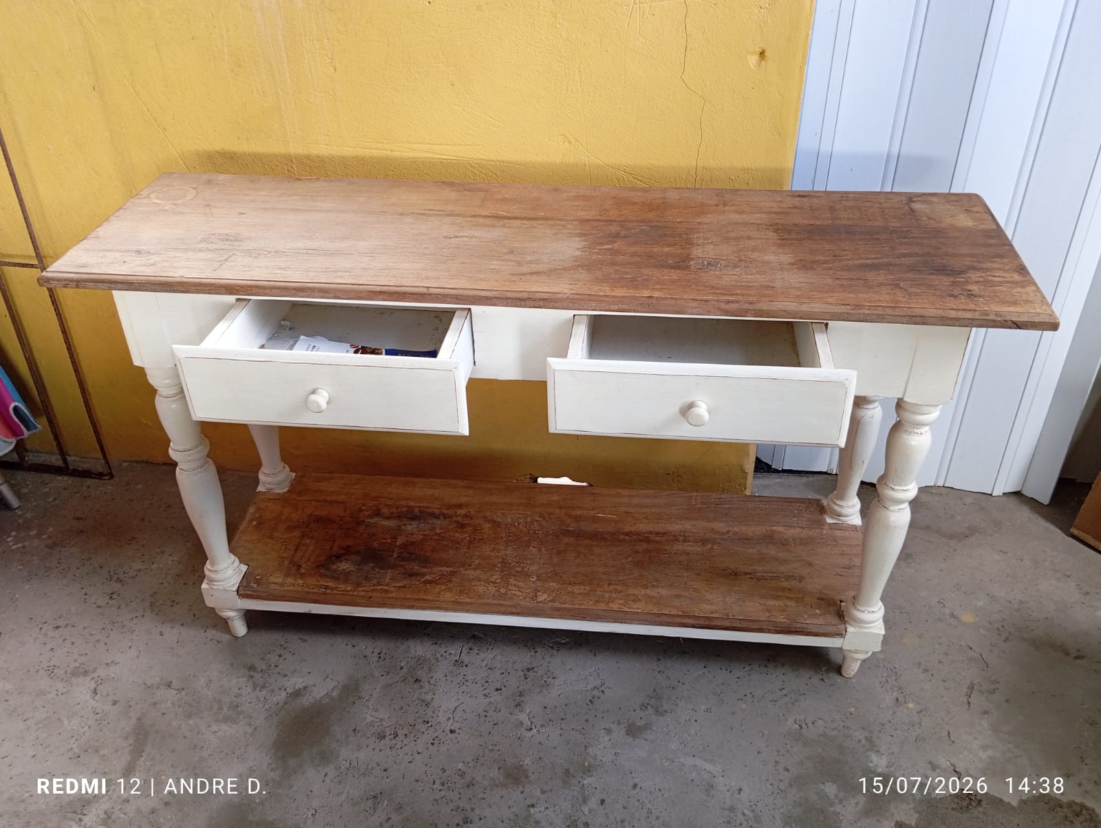 Aparador madeira de demolição pintado em branco e tampo natural (2 gavetas) 
