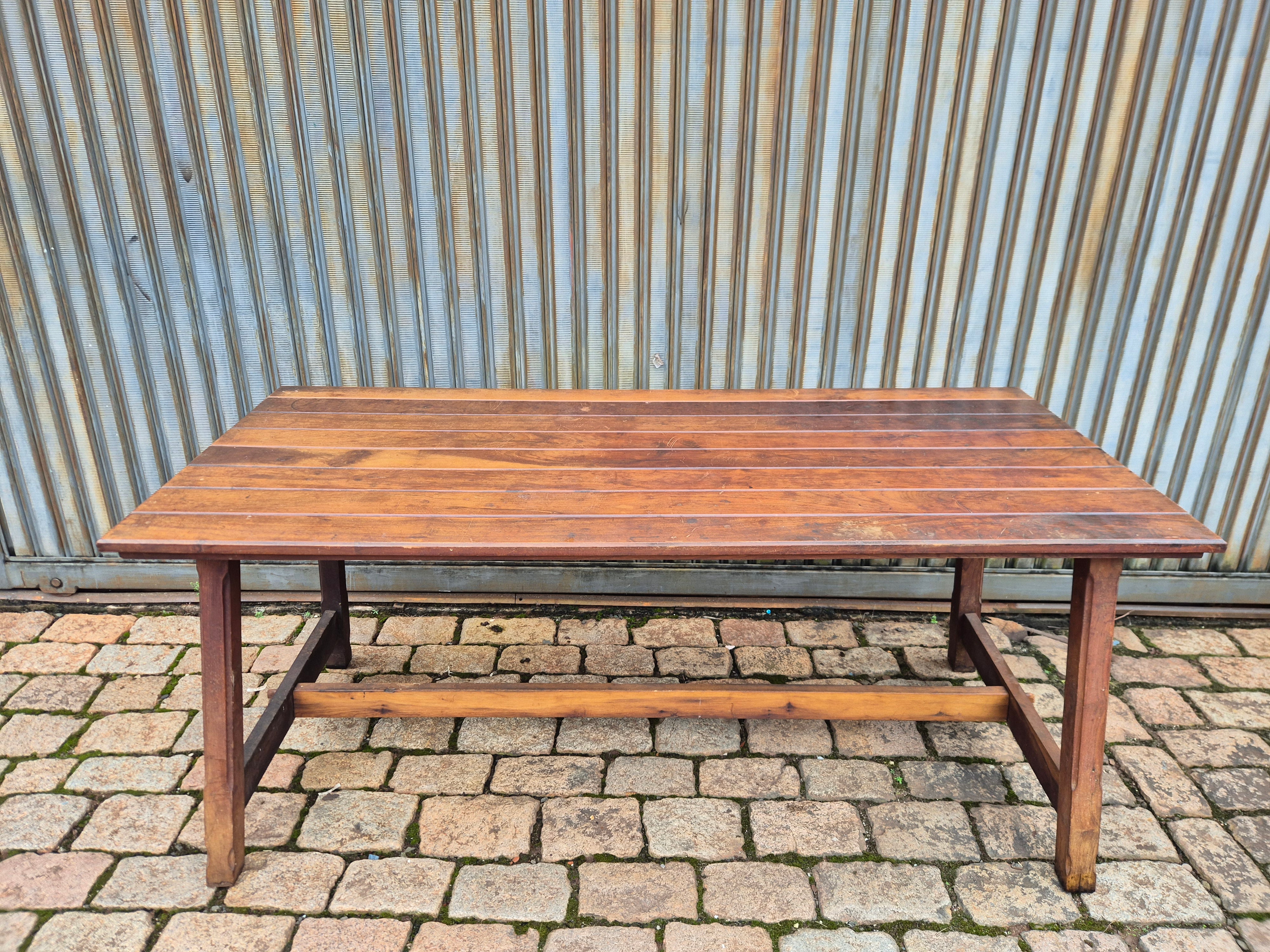 Raro conjunto de mesa e 6 cadeiras ao estilo campesino casa de campo europeia