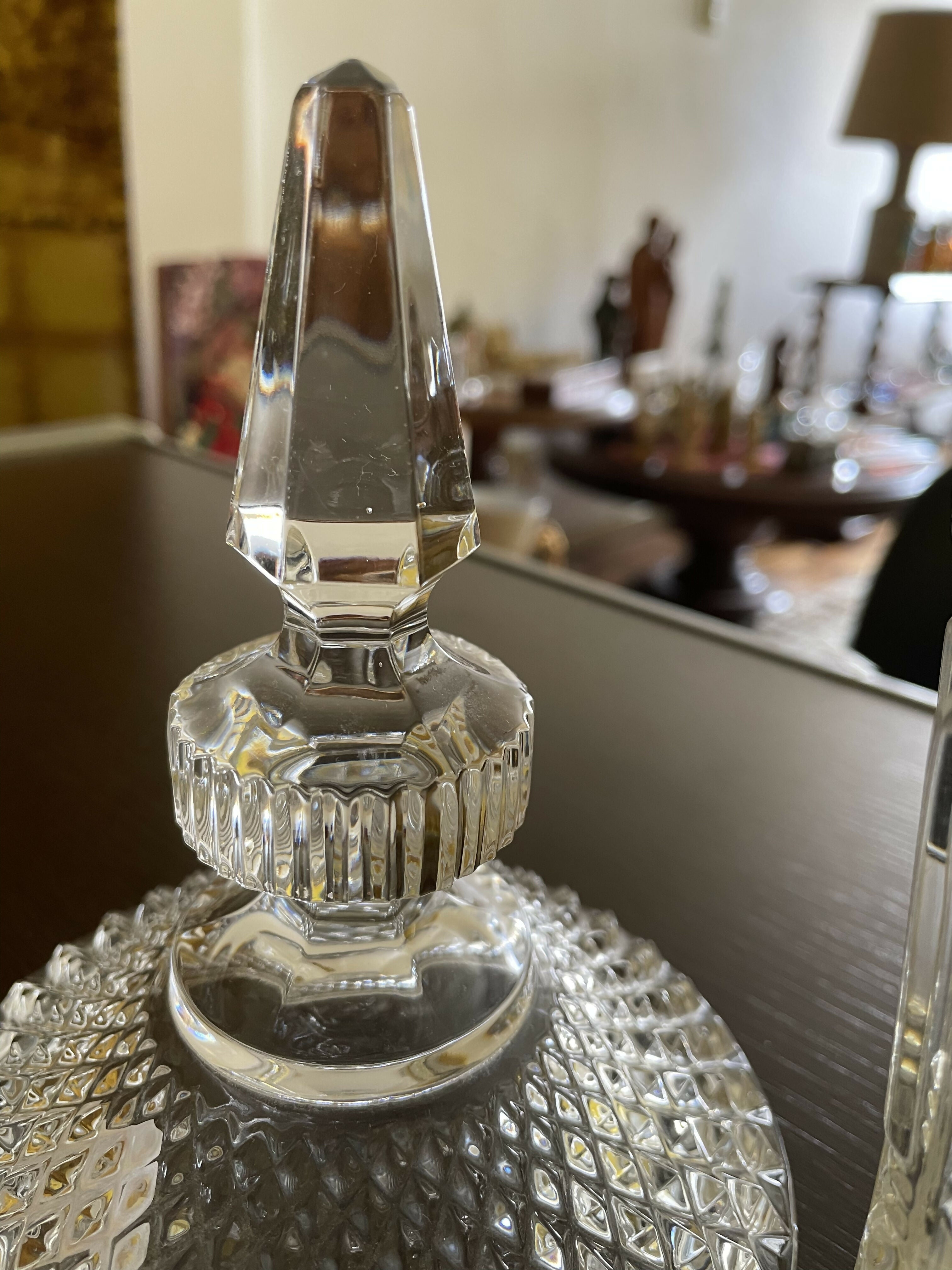 Bombonière clássica em cristal lapidado