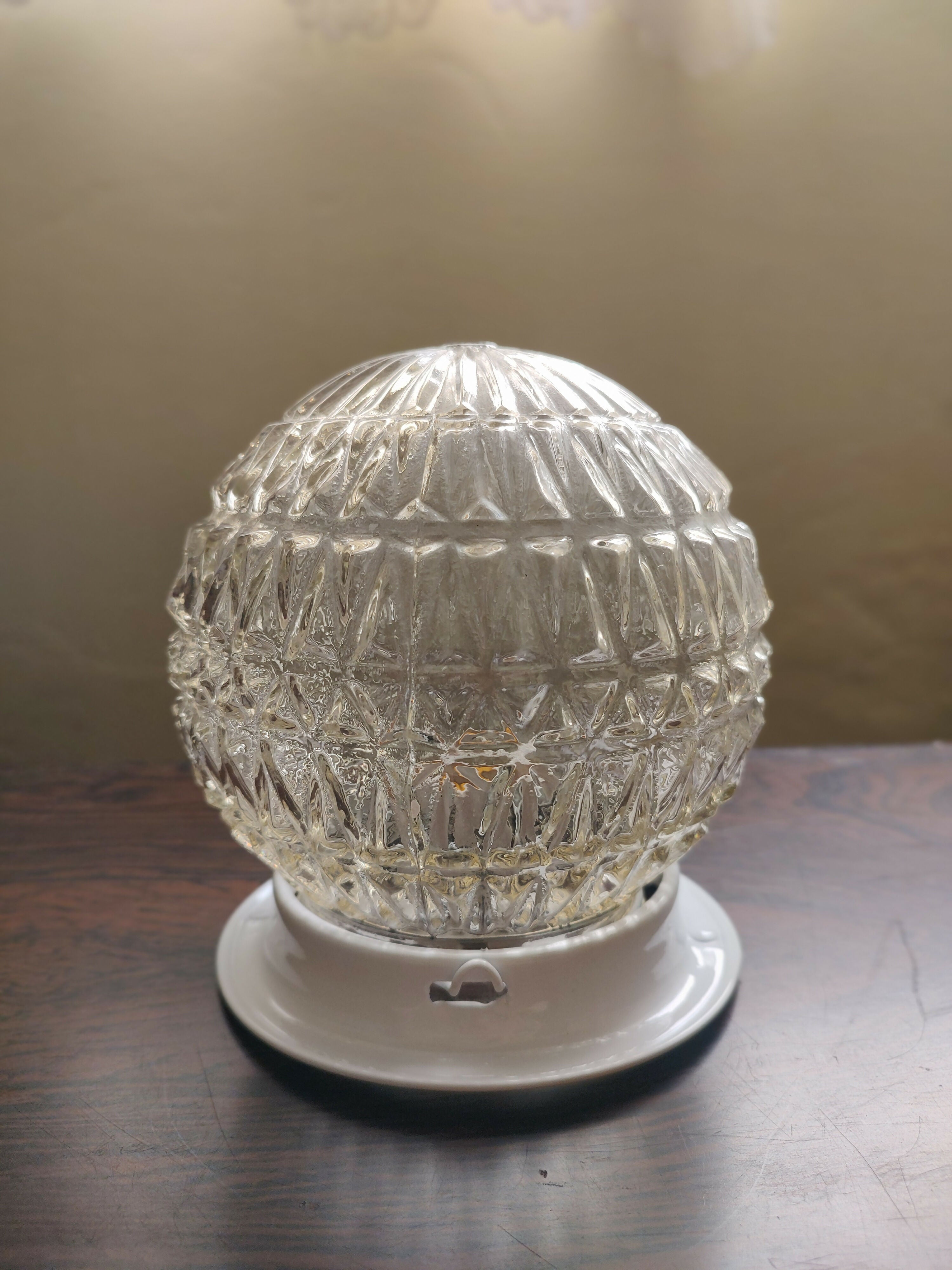 Antiga Cúpula / Lustre / Luminária Globo em vidro texturizado com bocal e plafon novos (modelos diversos)
