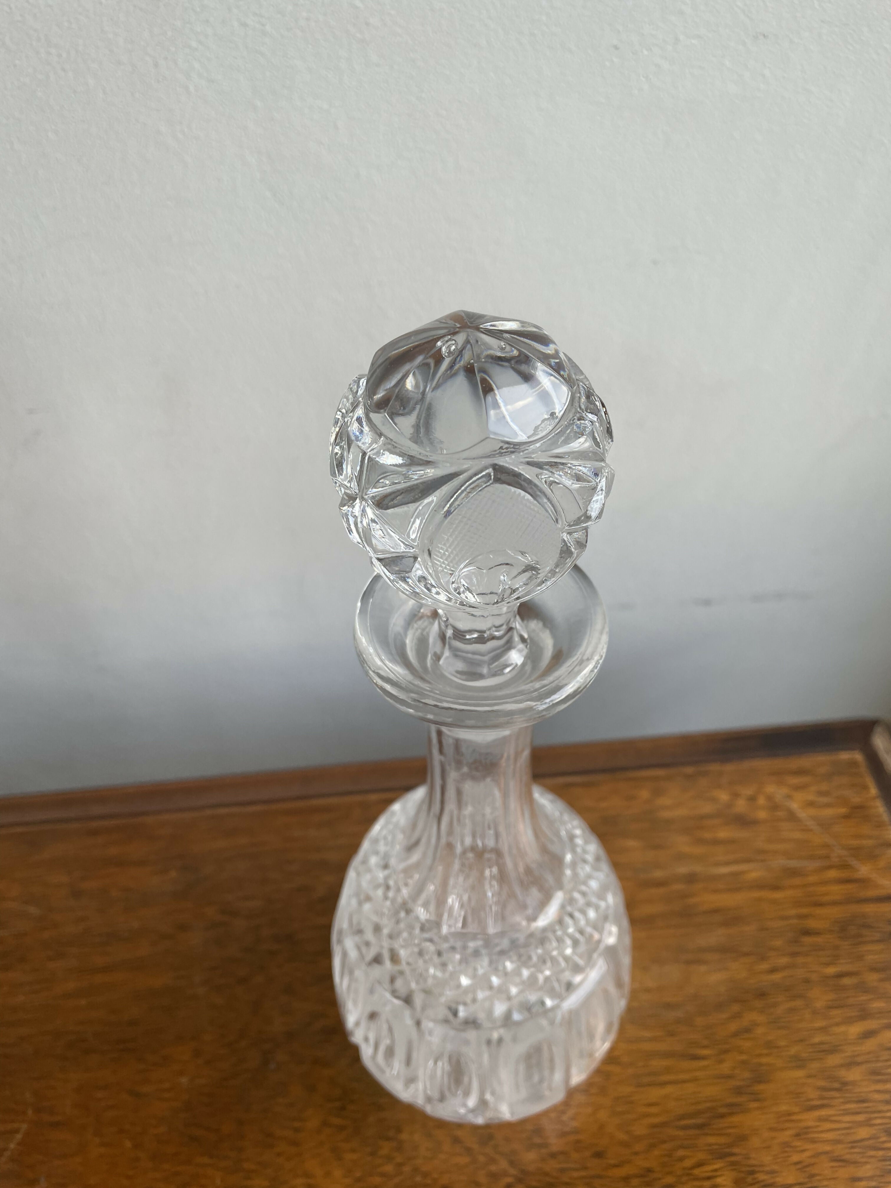 Licoreira de cristal prensado trabalhado