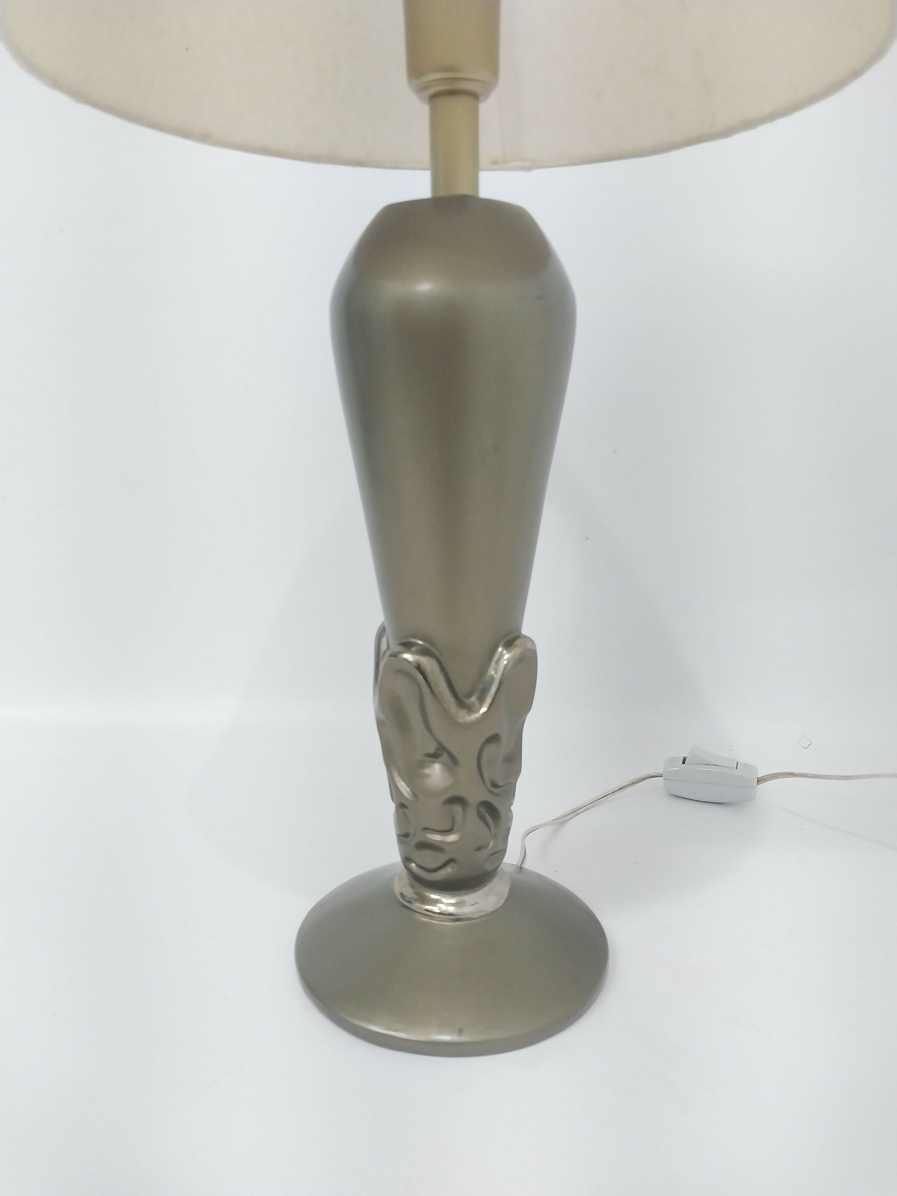 Abajur antigo em metal estilo Art Noveau