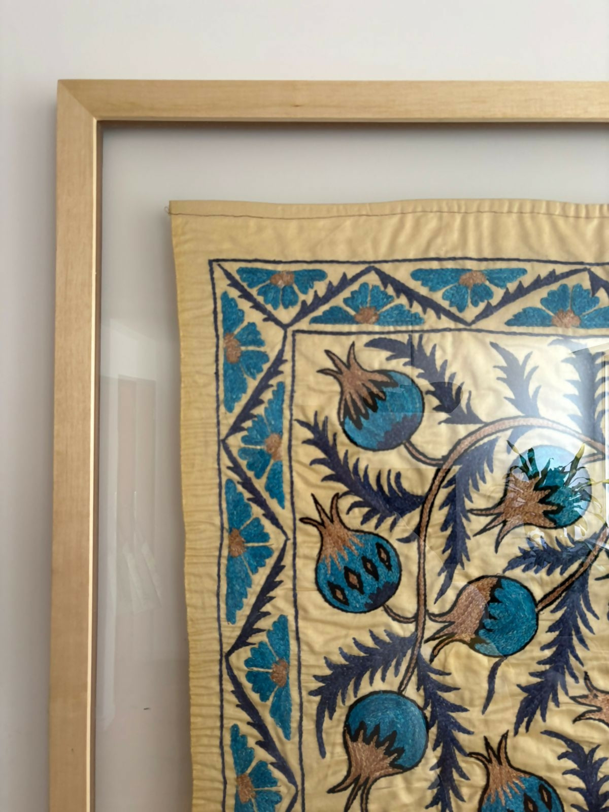 Bordado Zuzani Uzbequistão Emoldurado