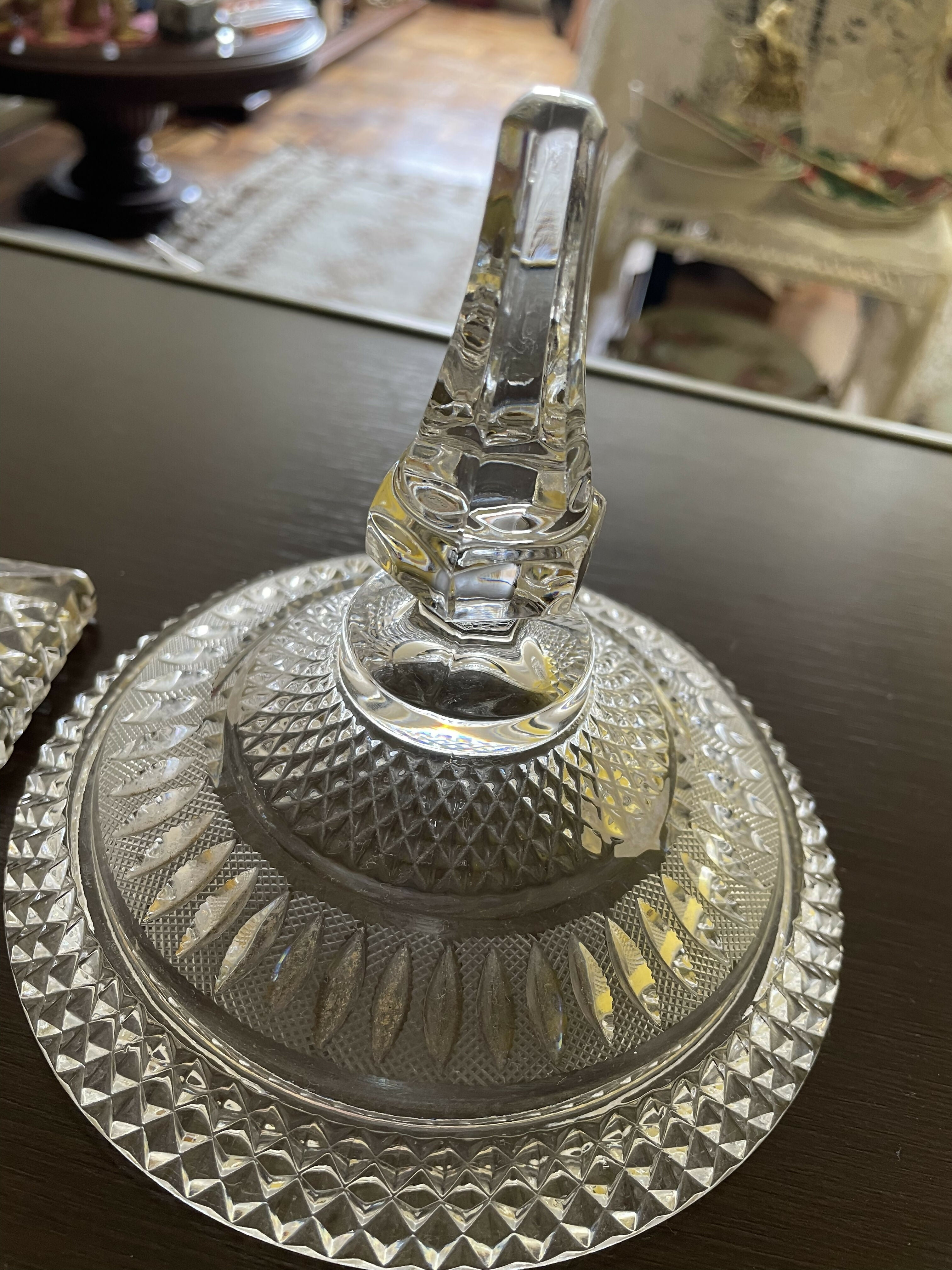 Bombonière ou compoteira em cristal lapidado