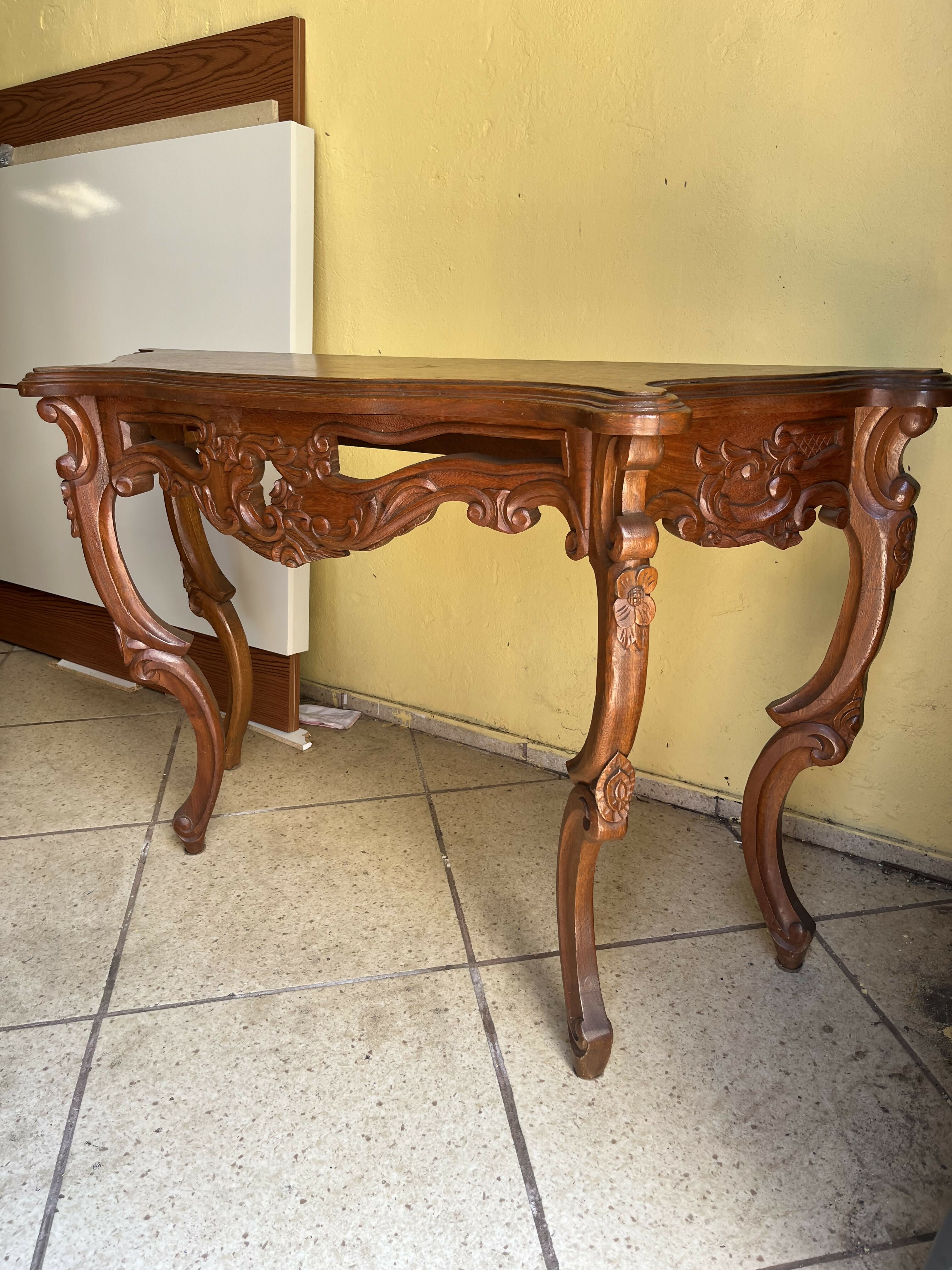 (OFERTA) APARADOR COM ESPELHO EM PERFEITO ESTADO DE MADEIRA