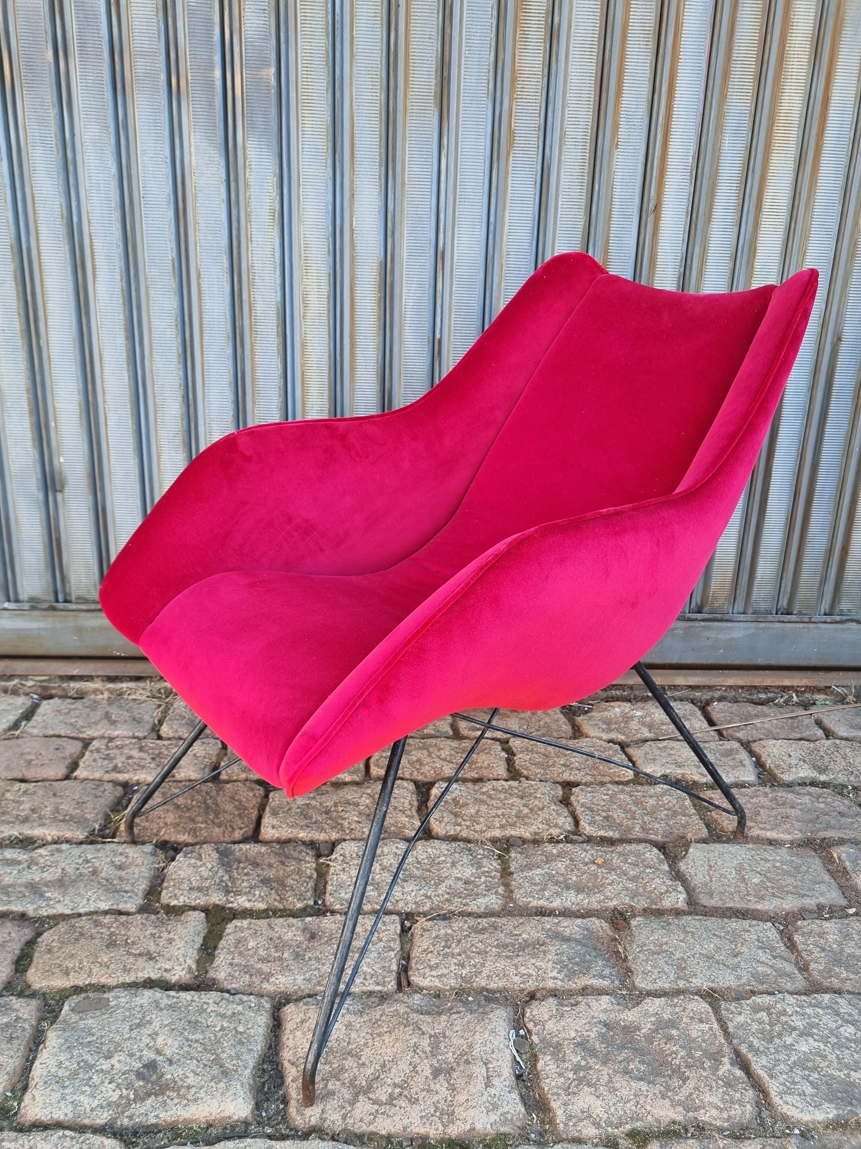 Poltrona Concha Carlo Hauner