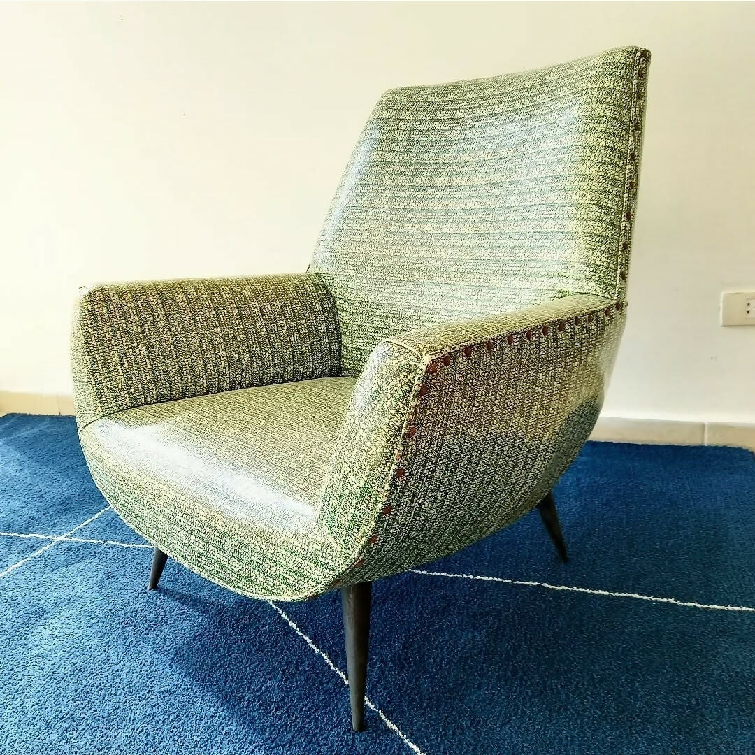 PAR DE POLTRONAS ANOS 50 PÉ PALITO