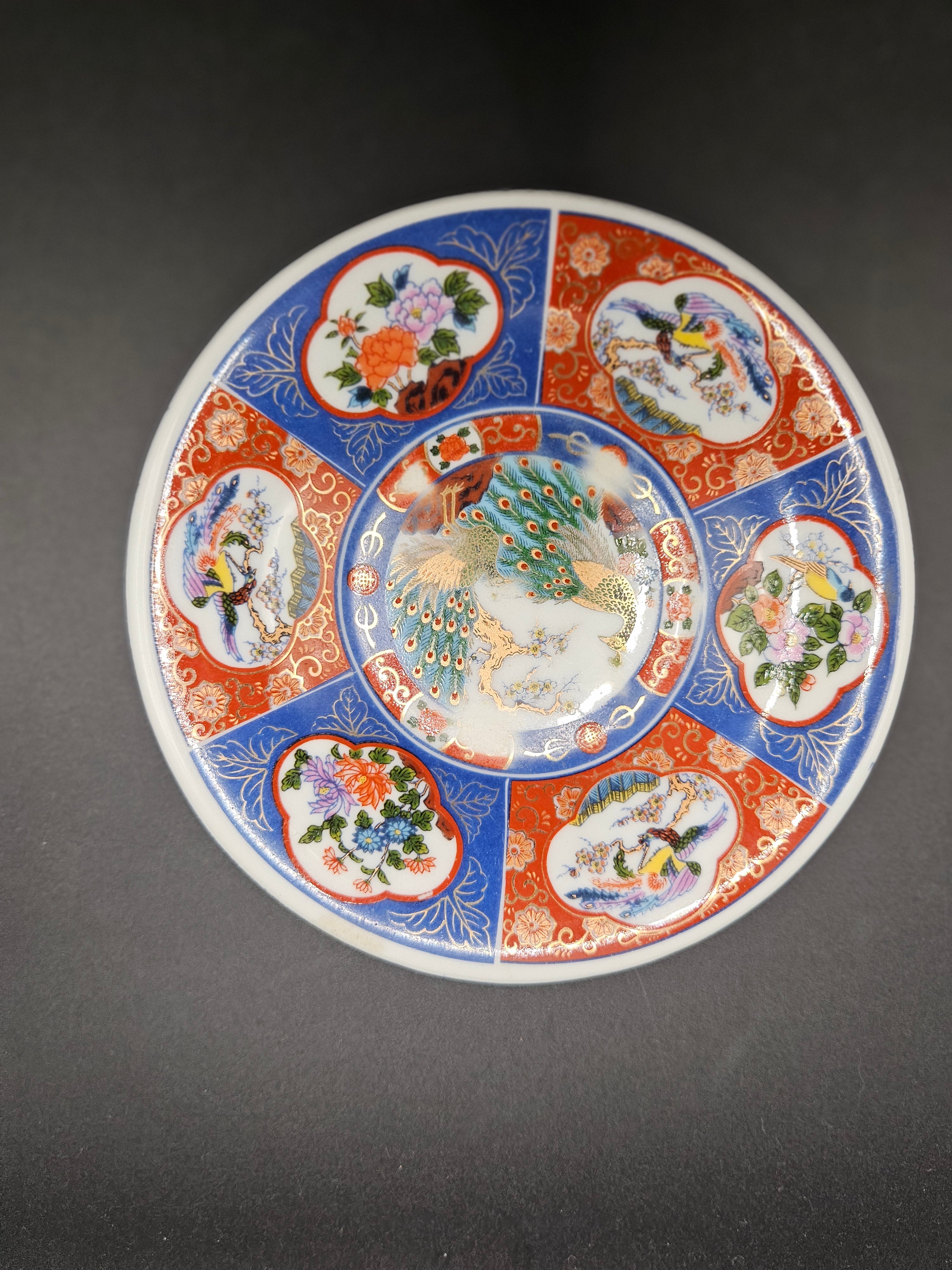 Pratos Decorativos Porcelana Chinesa Al-Taous Estilo Imari - Anos 60/80