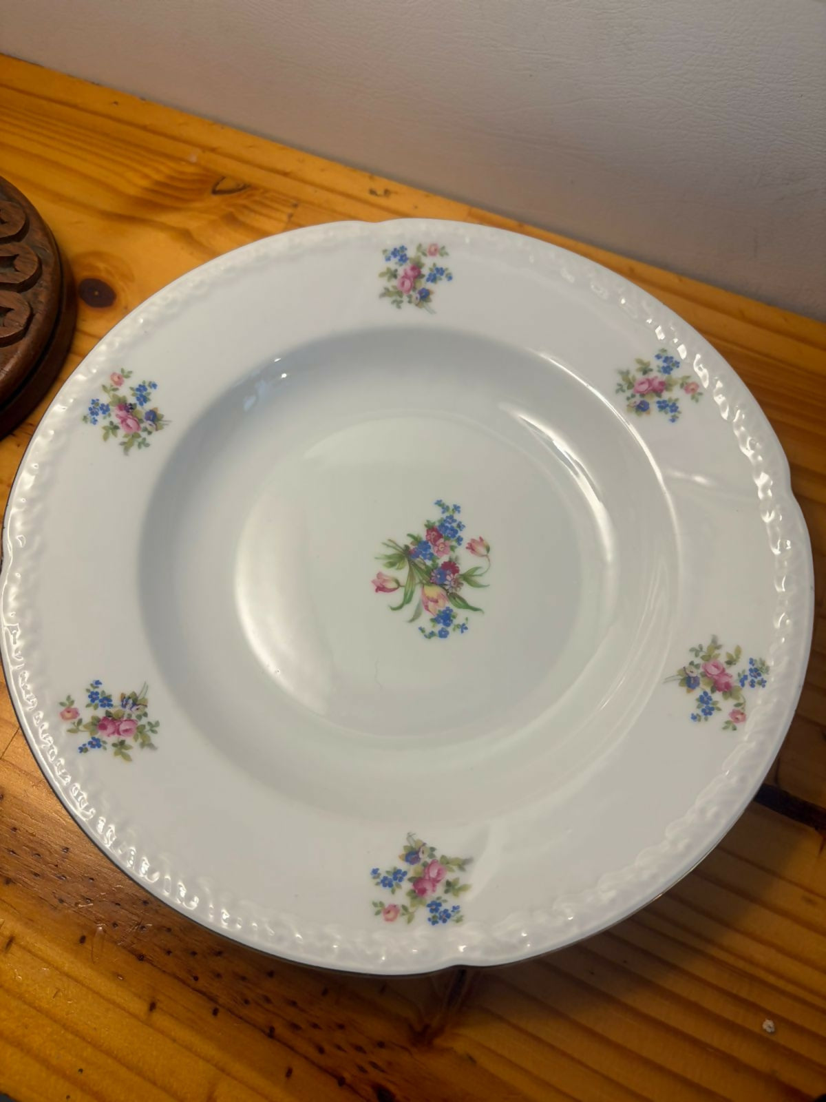 Pratos Fundos Floridos - porcelana da Tchecoslovaquia