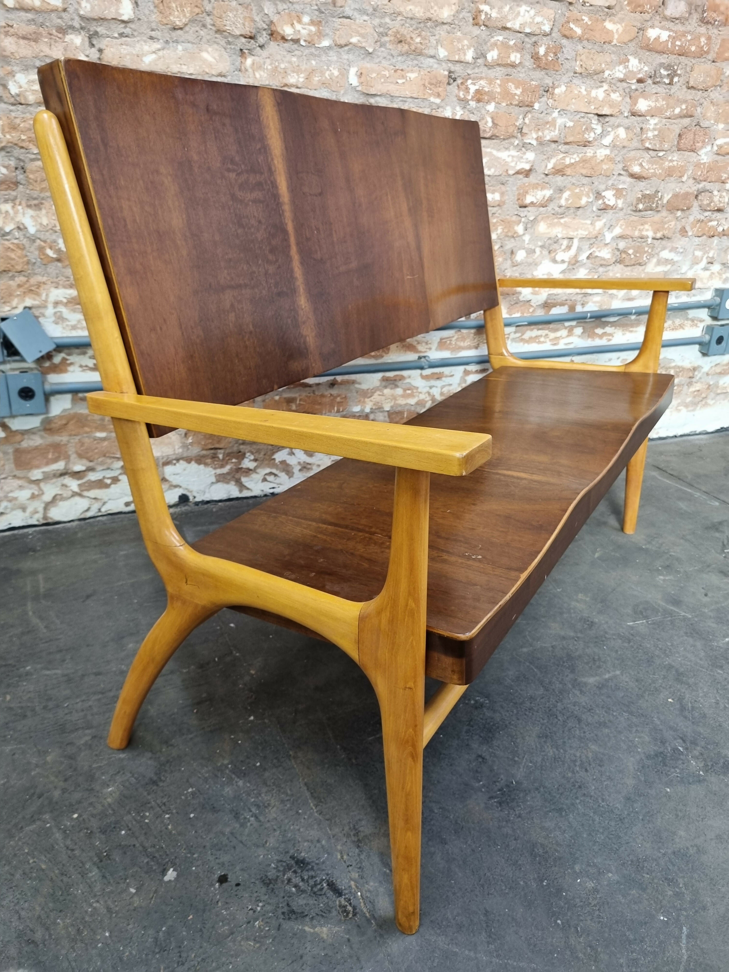 Banco Modernista anos 50