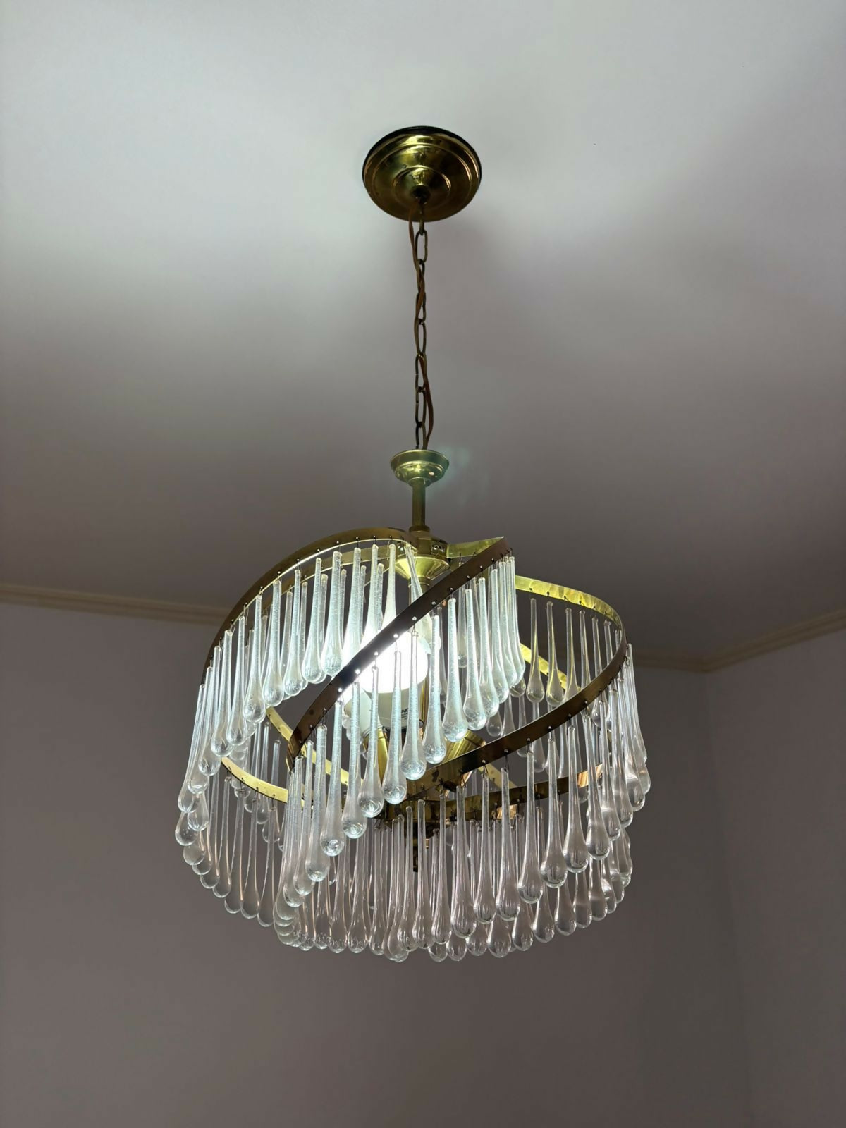 Lustre Antigo de Cristal – Sofisticação Clássica para Seu Espaço!