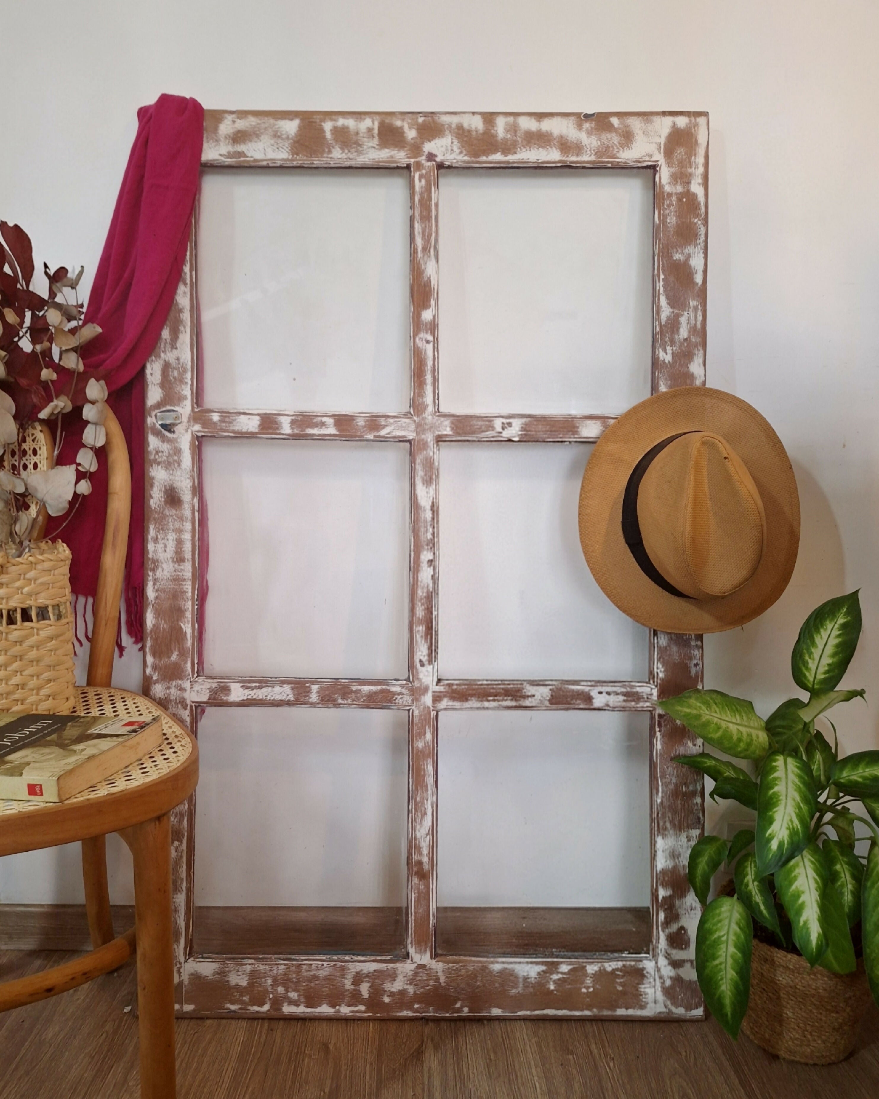 Janela antiga de demolição