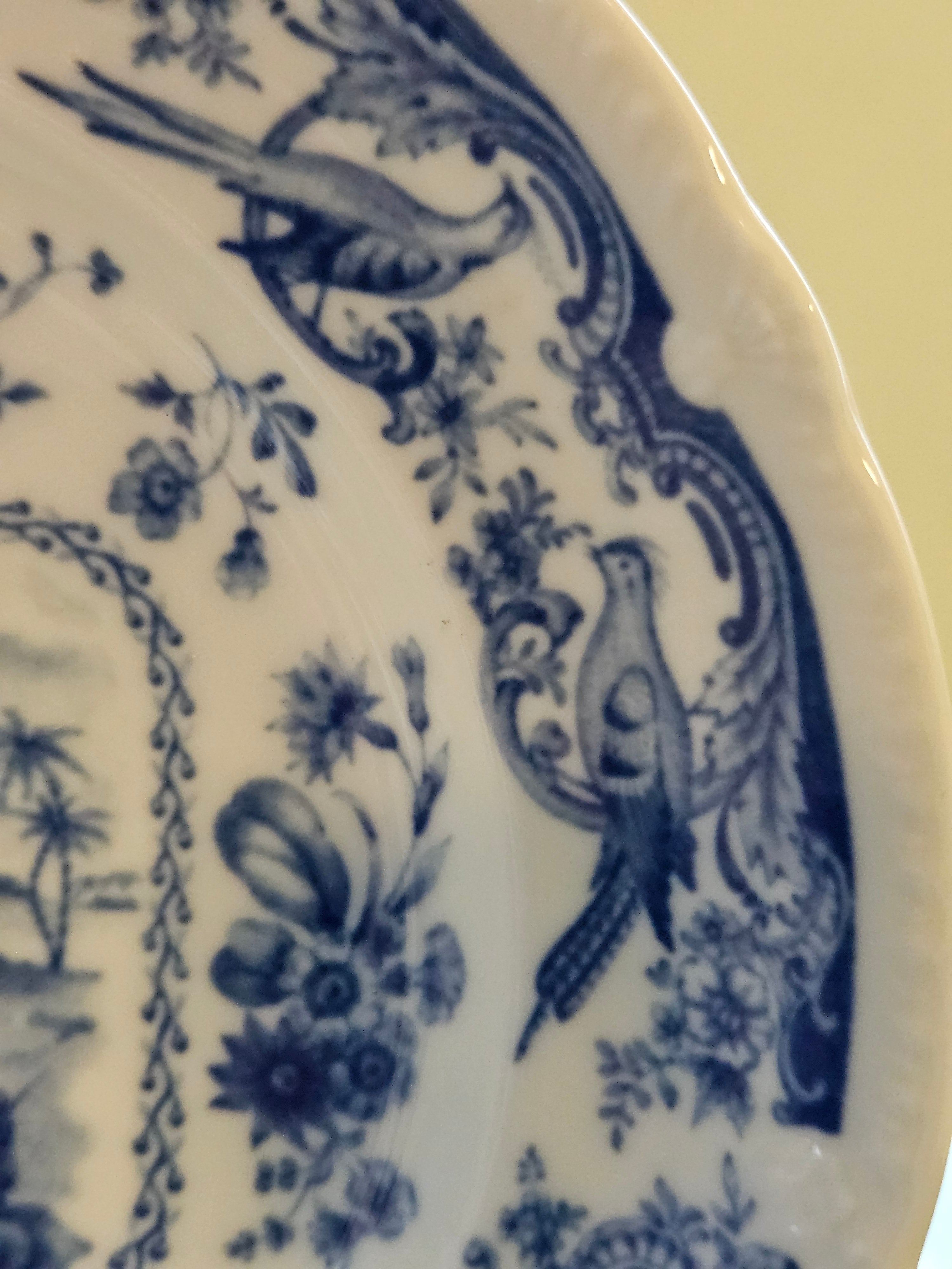 Prato Vintage em Porcelana Japonesa Sanyo Toki - Linha Orient (Azul e Branco)