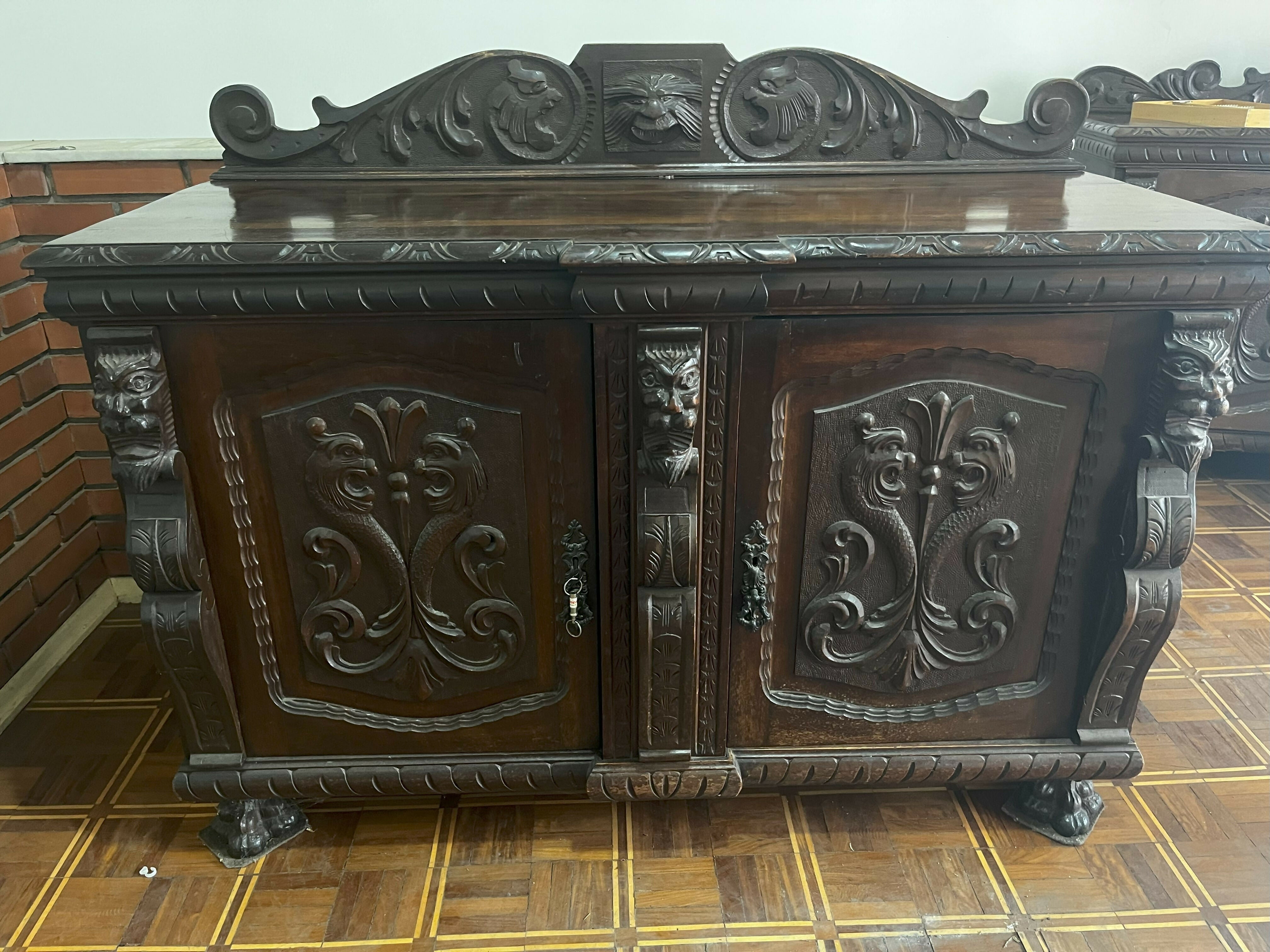 Conjunto de sala de jantar vintage em madeira nobre