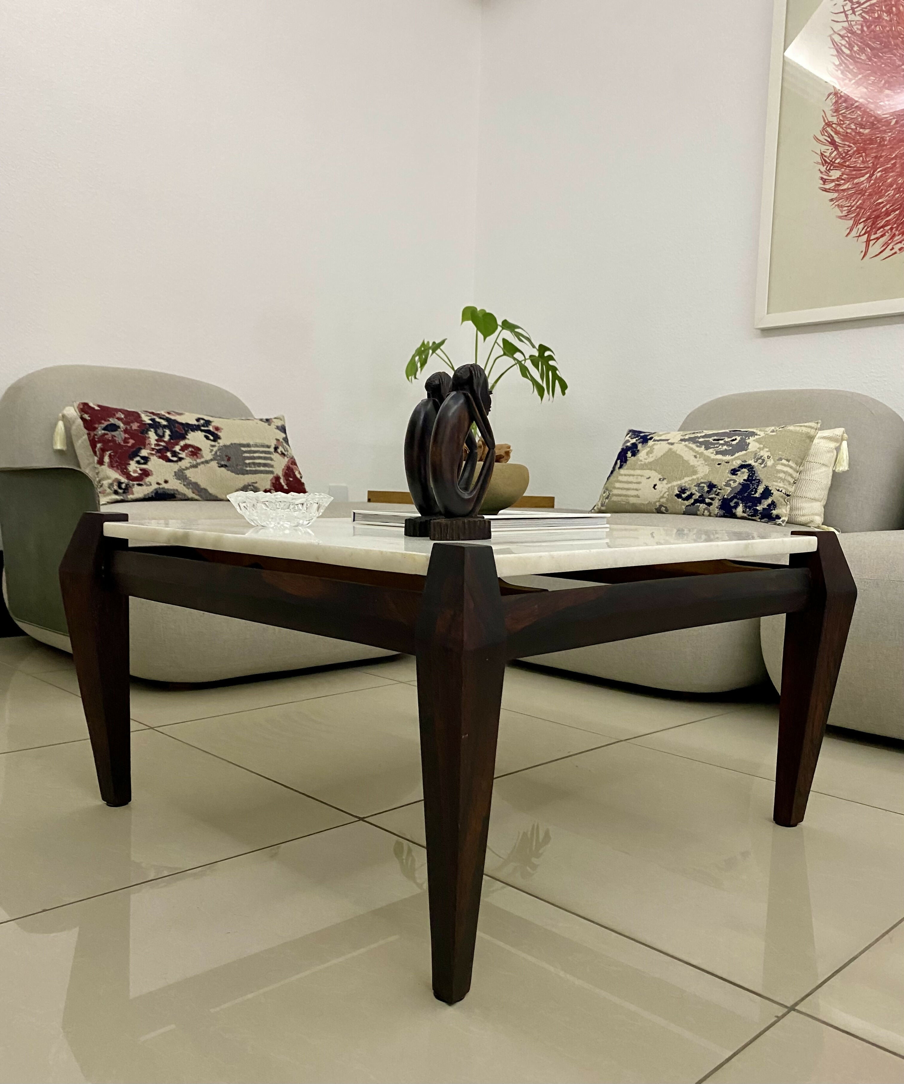 Mesa Jean Gillon em jacarandá maciço