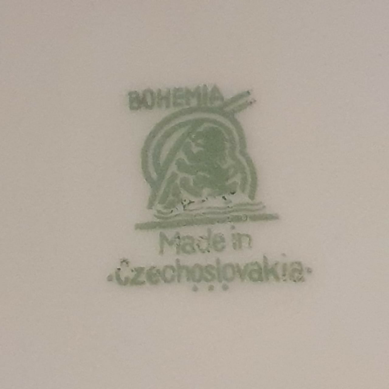 Grande, linda e impecável sopeira em porcelana tcheca vintage Bohemia