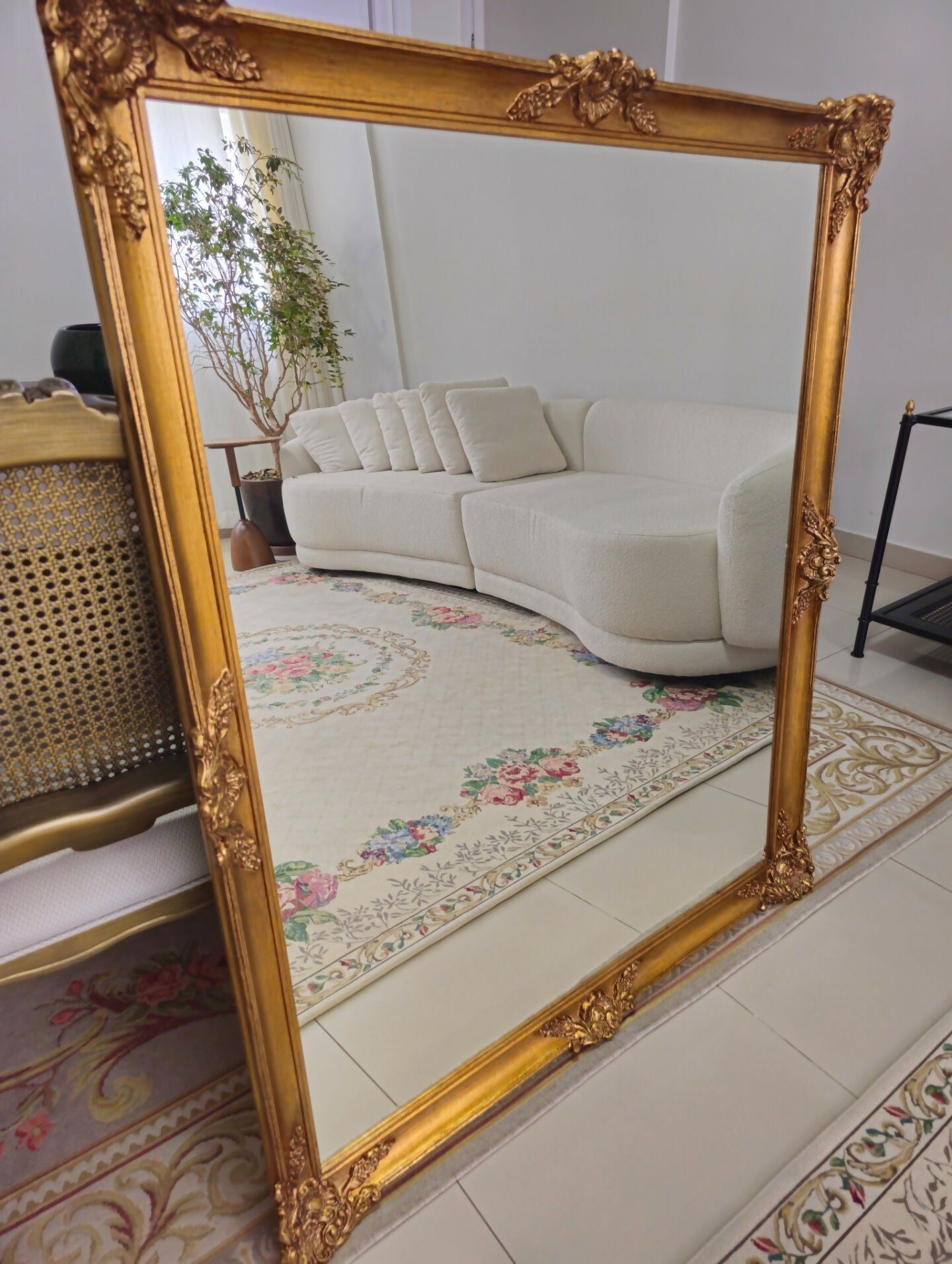 Espelho grande com moldura de madeira maciça clássica dourada folheada à mão folha ouro