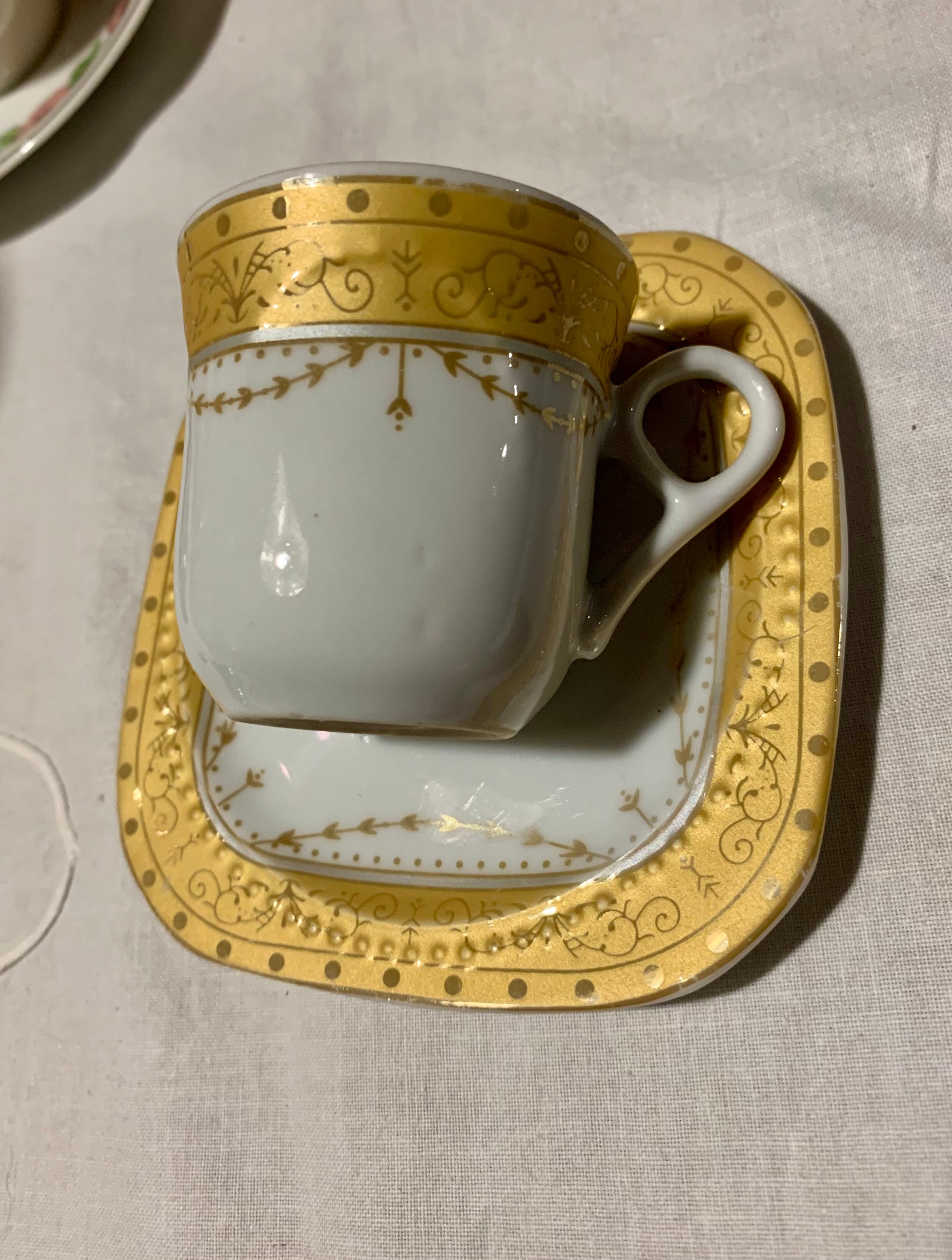 Diferenciada xícara de café para coleção em fina porcelana