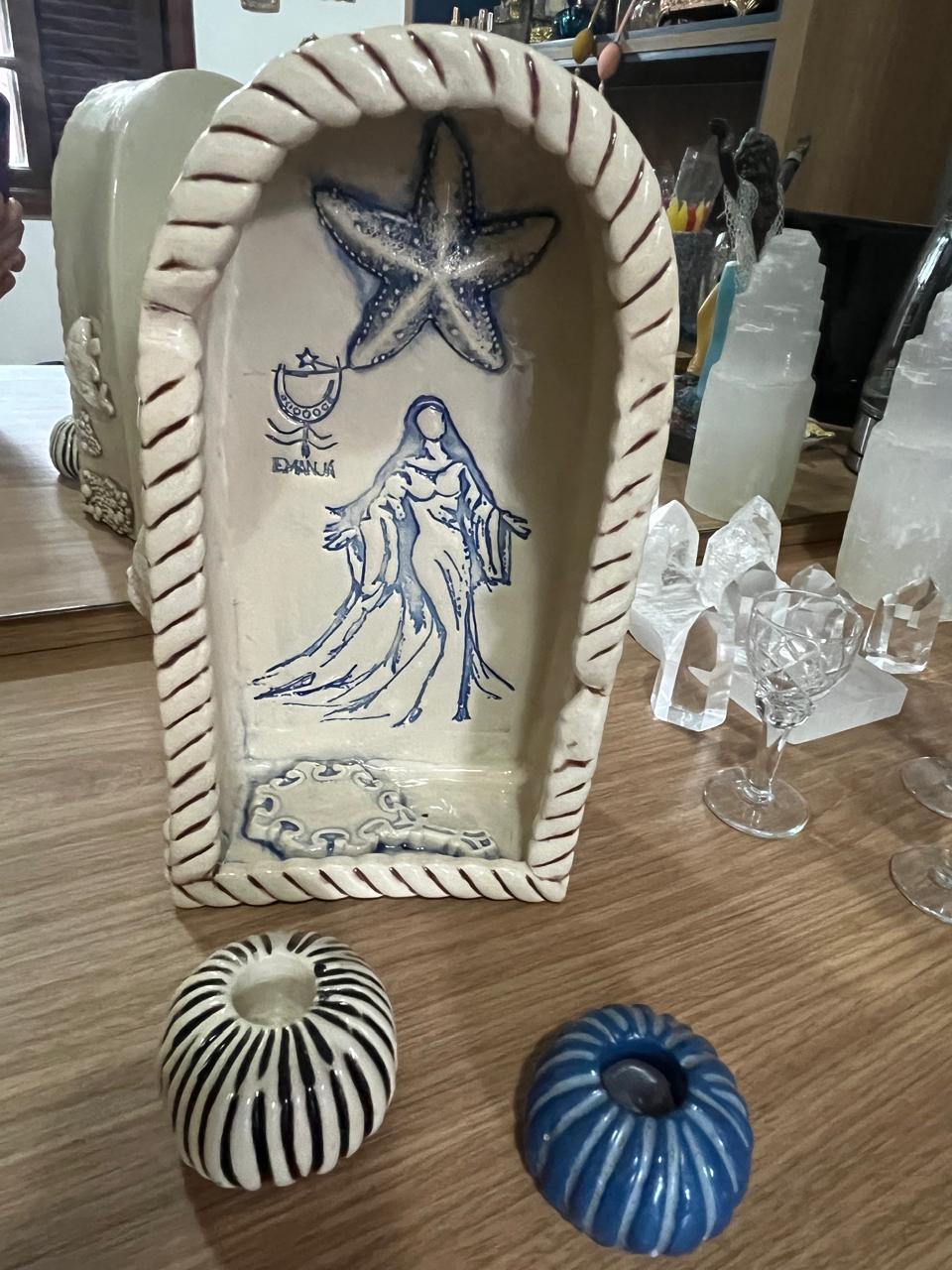 Altar decorativo em cerâmica design brasileiro
