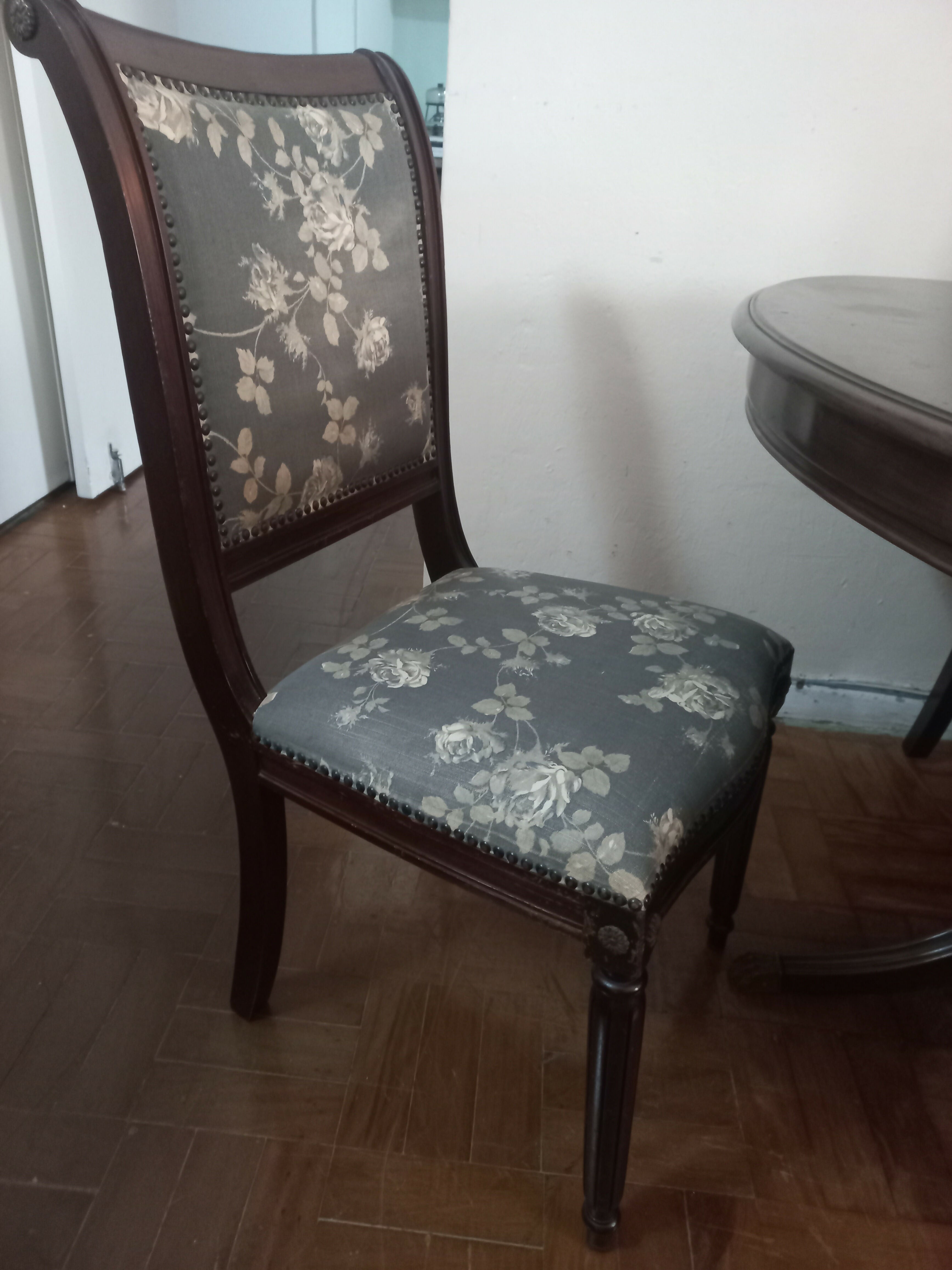 Mesa de jantar extensível antiga