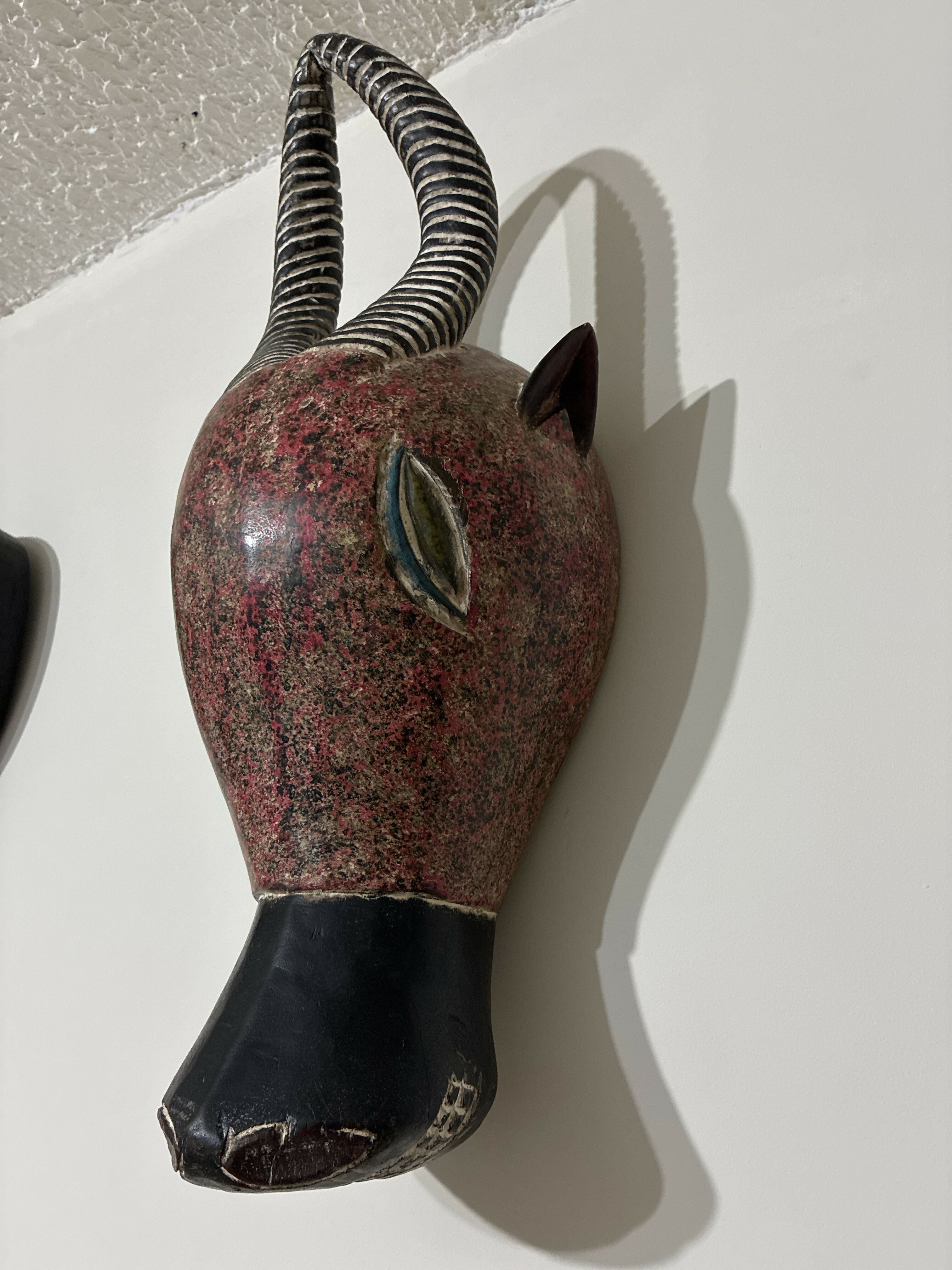 Máscara Africana em madeira - Gnu