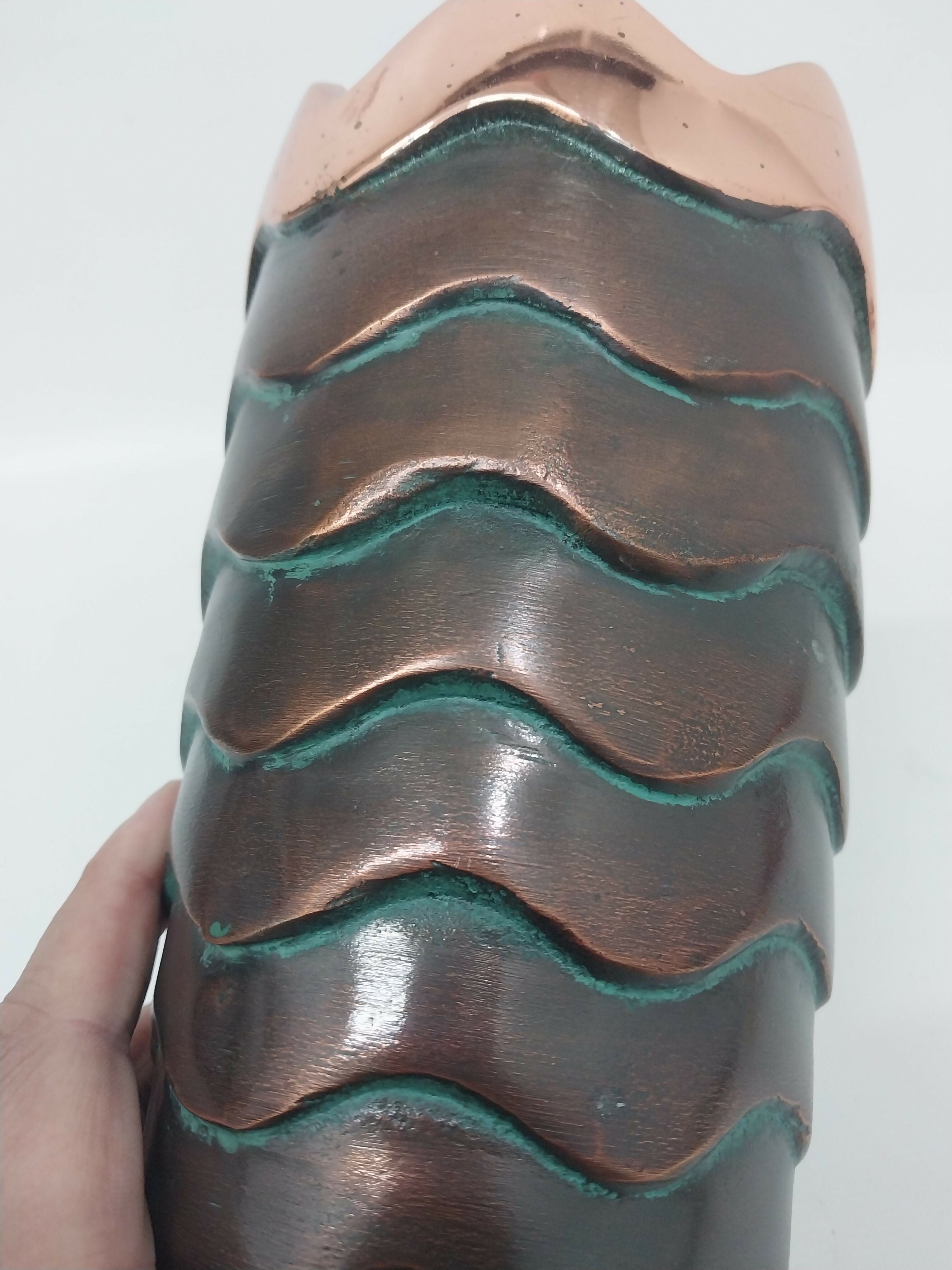 Vaso em cobre Art Deco Copper Canyon Nambe