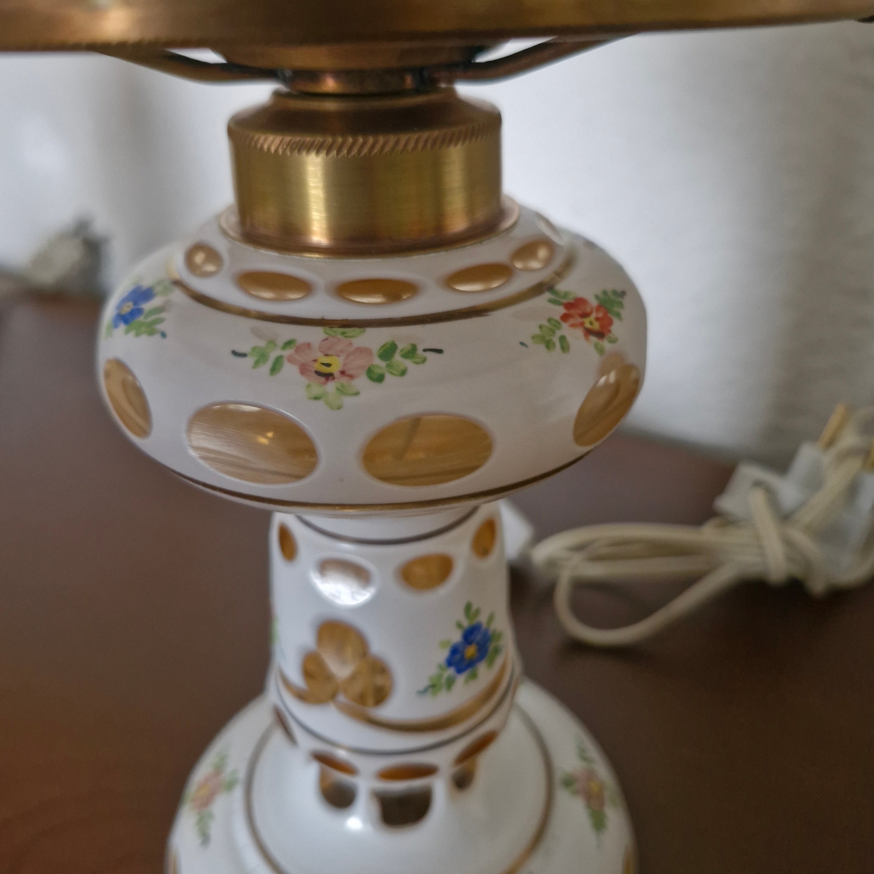 Pequena Luminária /Abajur Overlay cúpula tipo Lampião