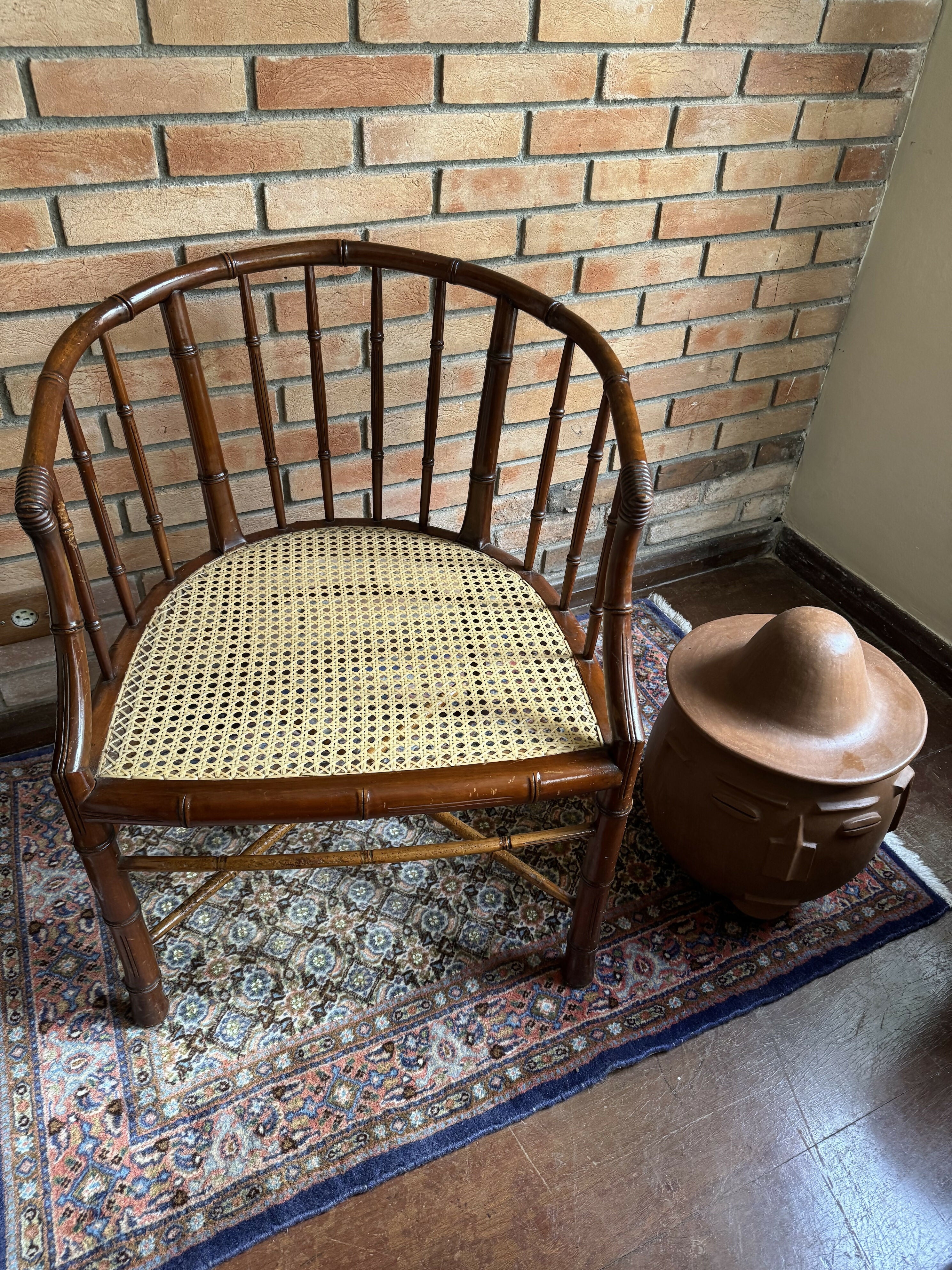 Poltrona Estilo Regency Fake Bambu com Palhinha