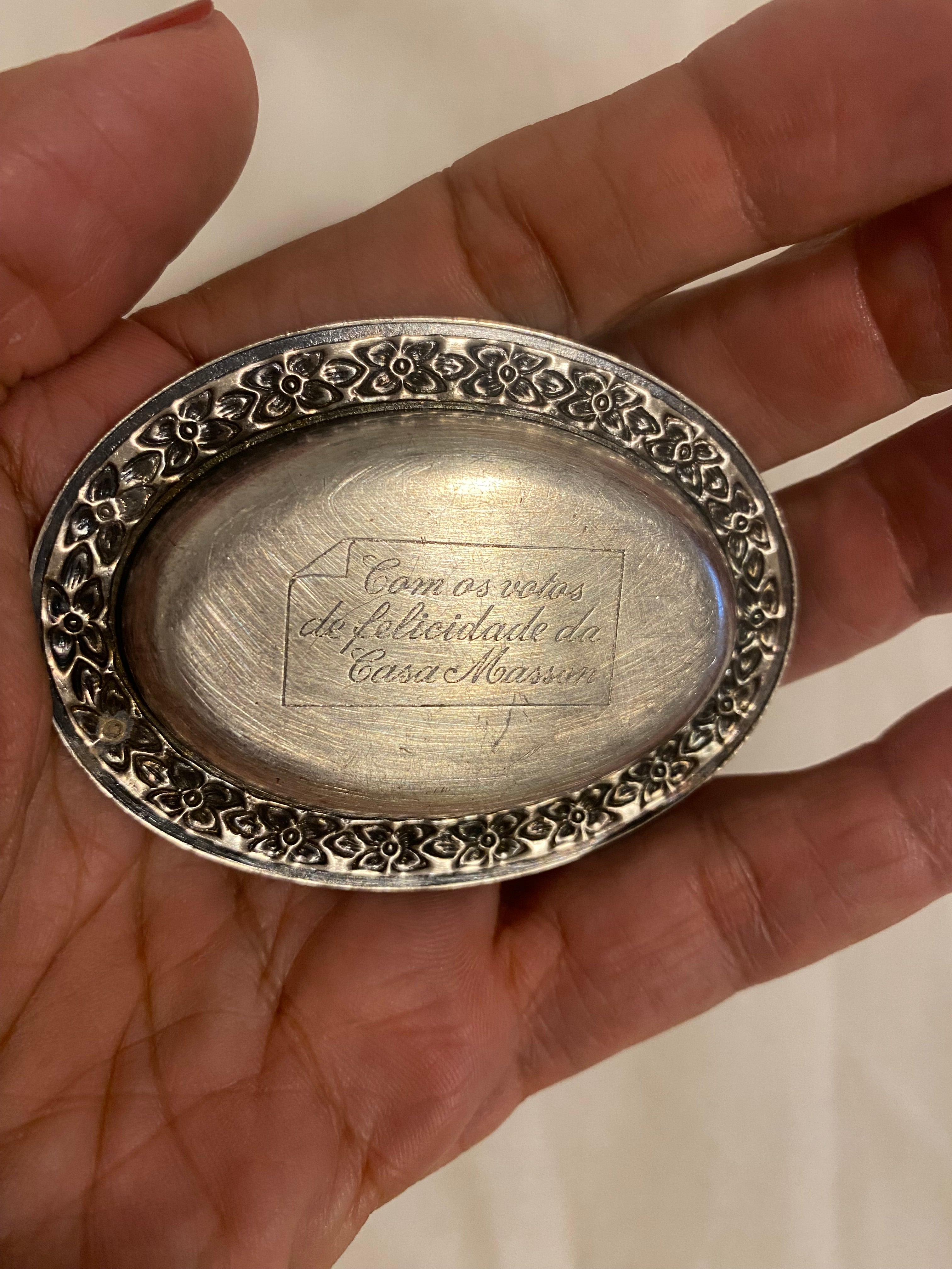 Pequeno Porta aliança oval da antiga Loja Masson em metal prateado 