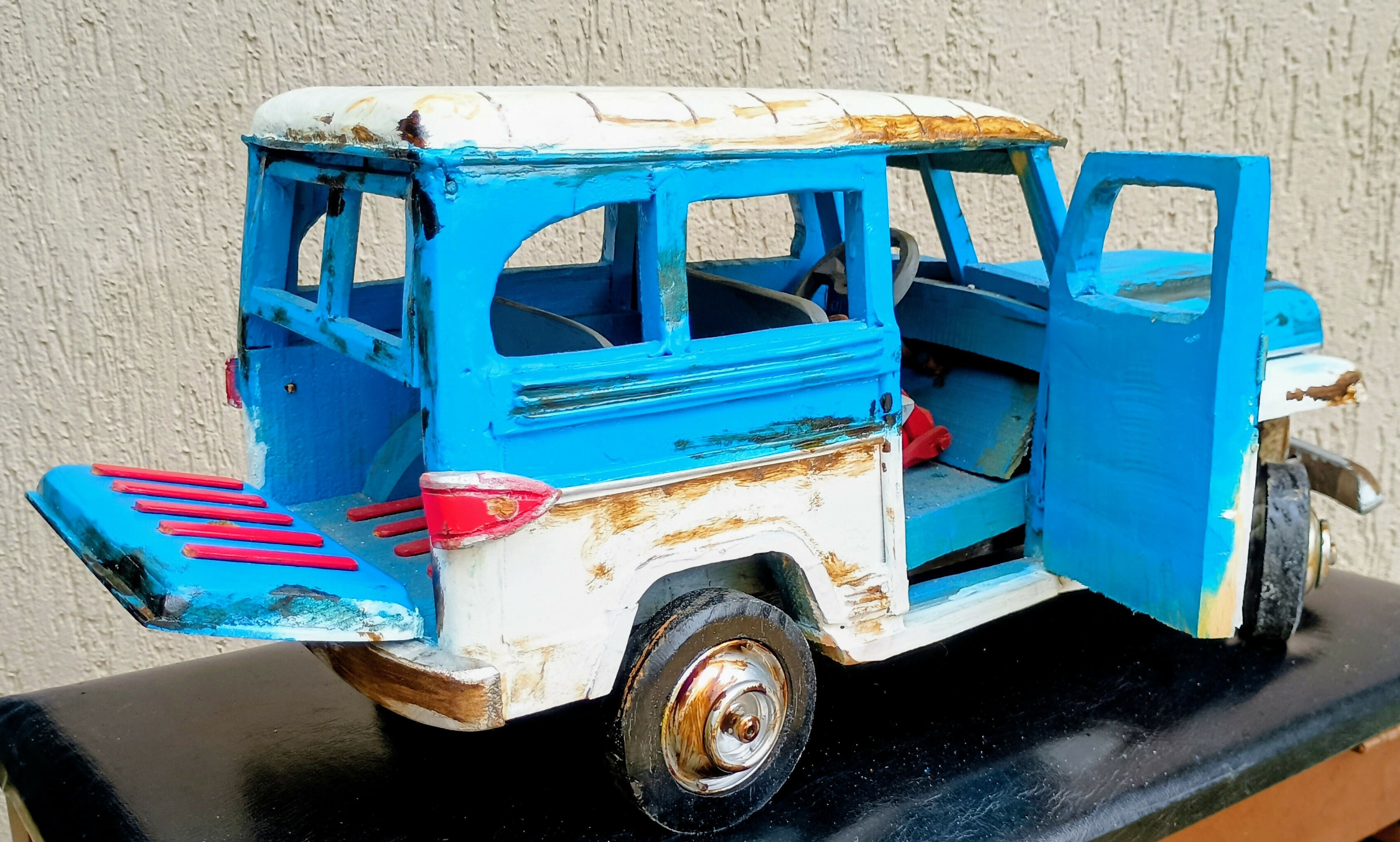 Grande Réplica Rural Willys artesanal