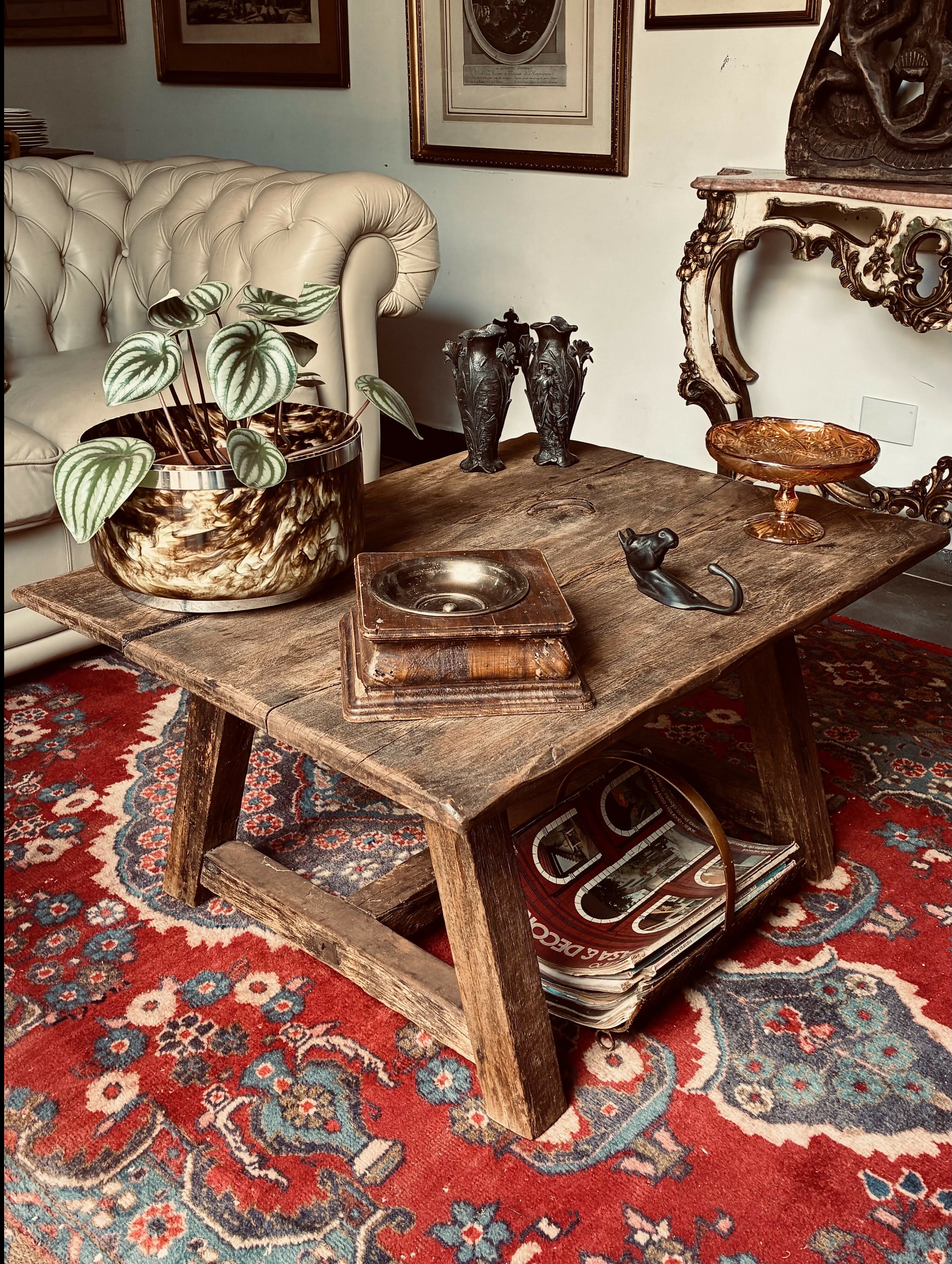 Mesa de Centro Rústica em Madeira