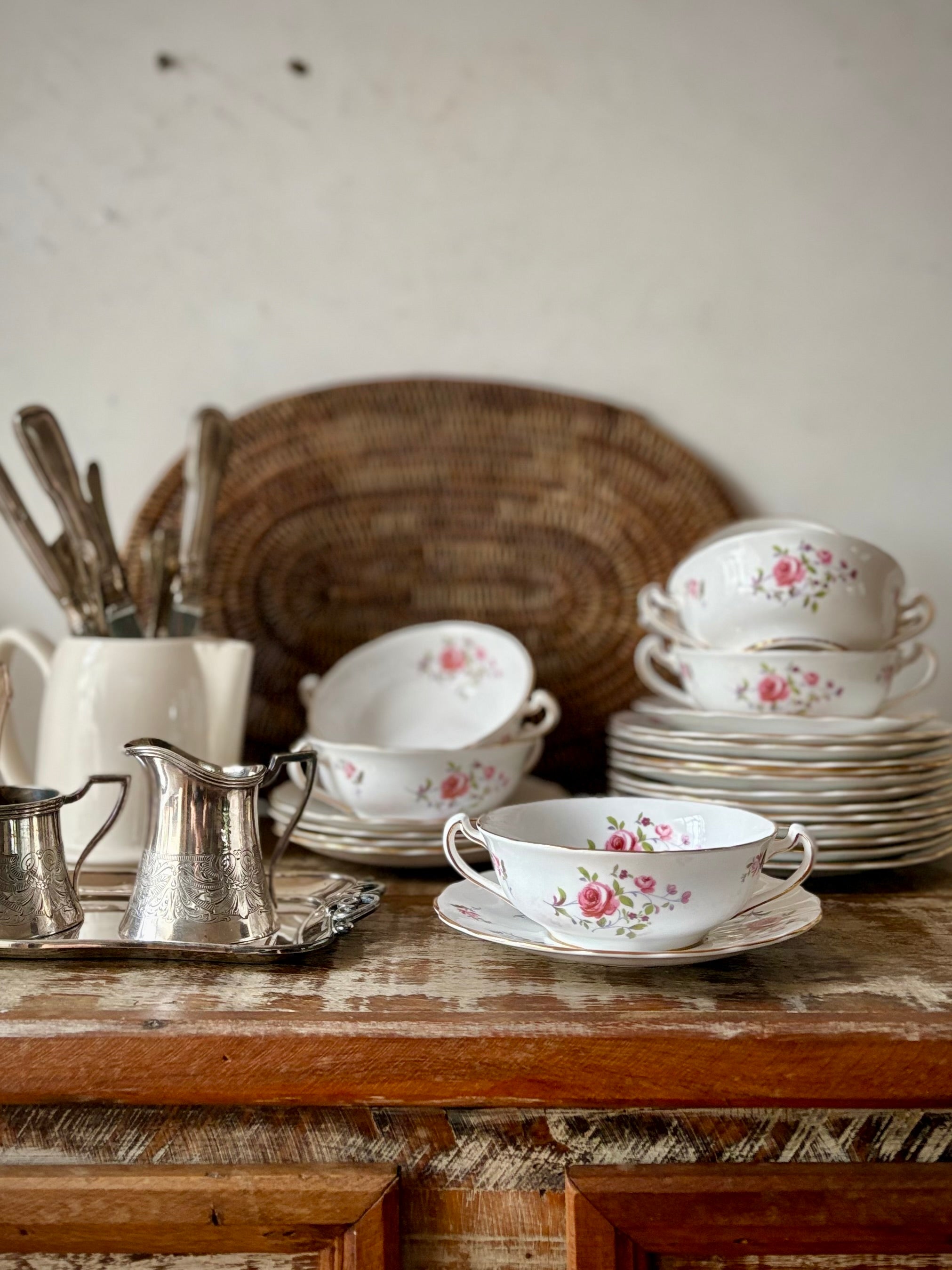 36 peças porcelana inglesa para sobremesa com desenhos de rosas 