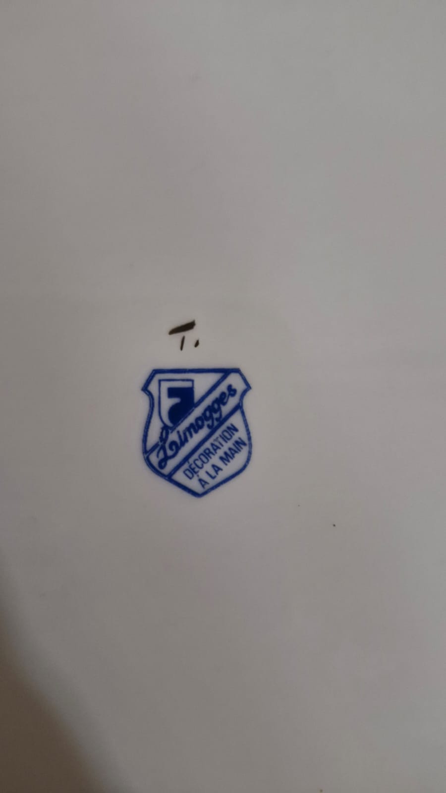 Lindo prato de coleção porcelana Limoges
