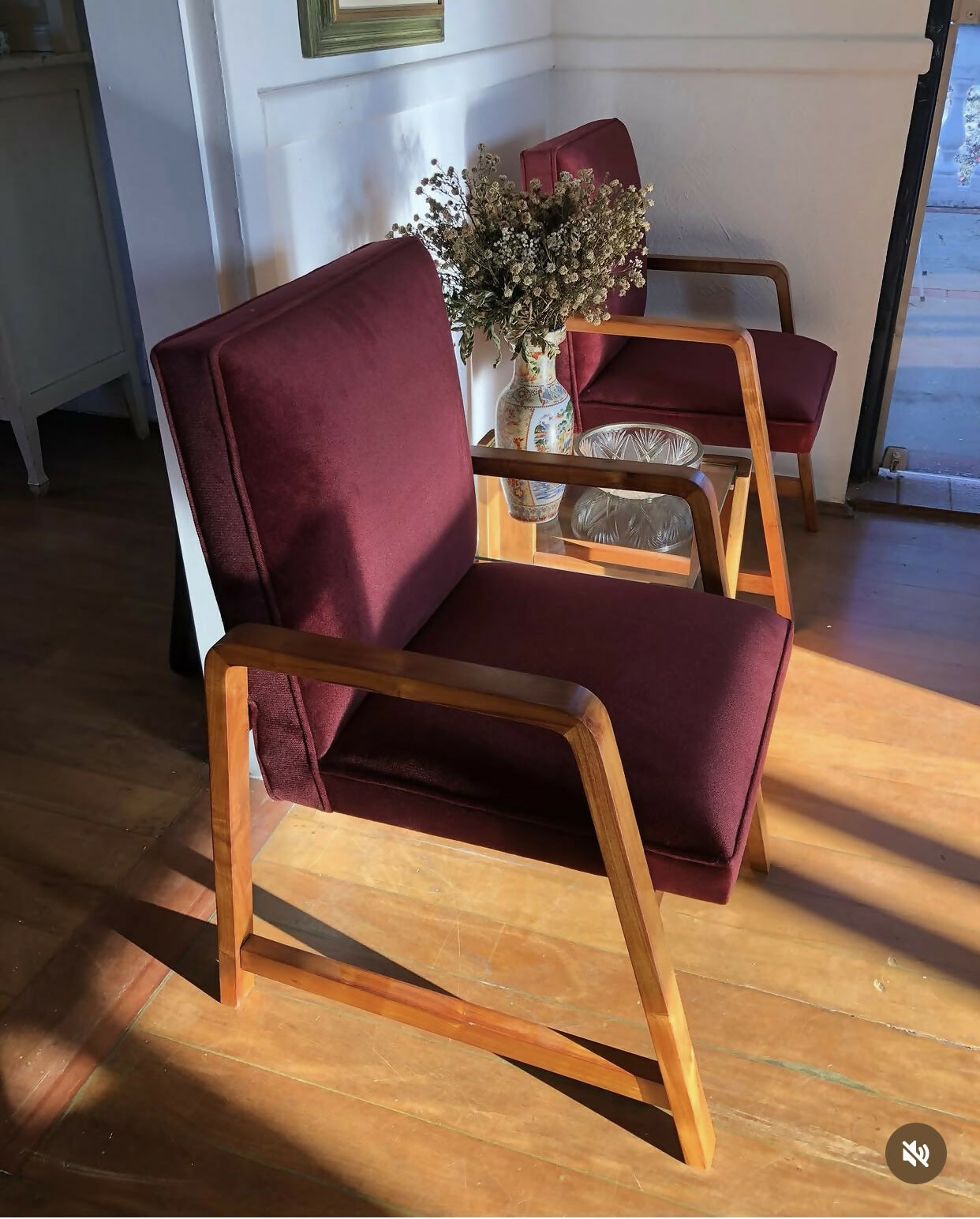 Poltronas Vamdrup Stolefabrik, modelo dinamarquês dos anos 60 com estofado vinho