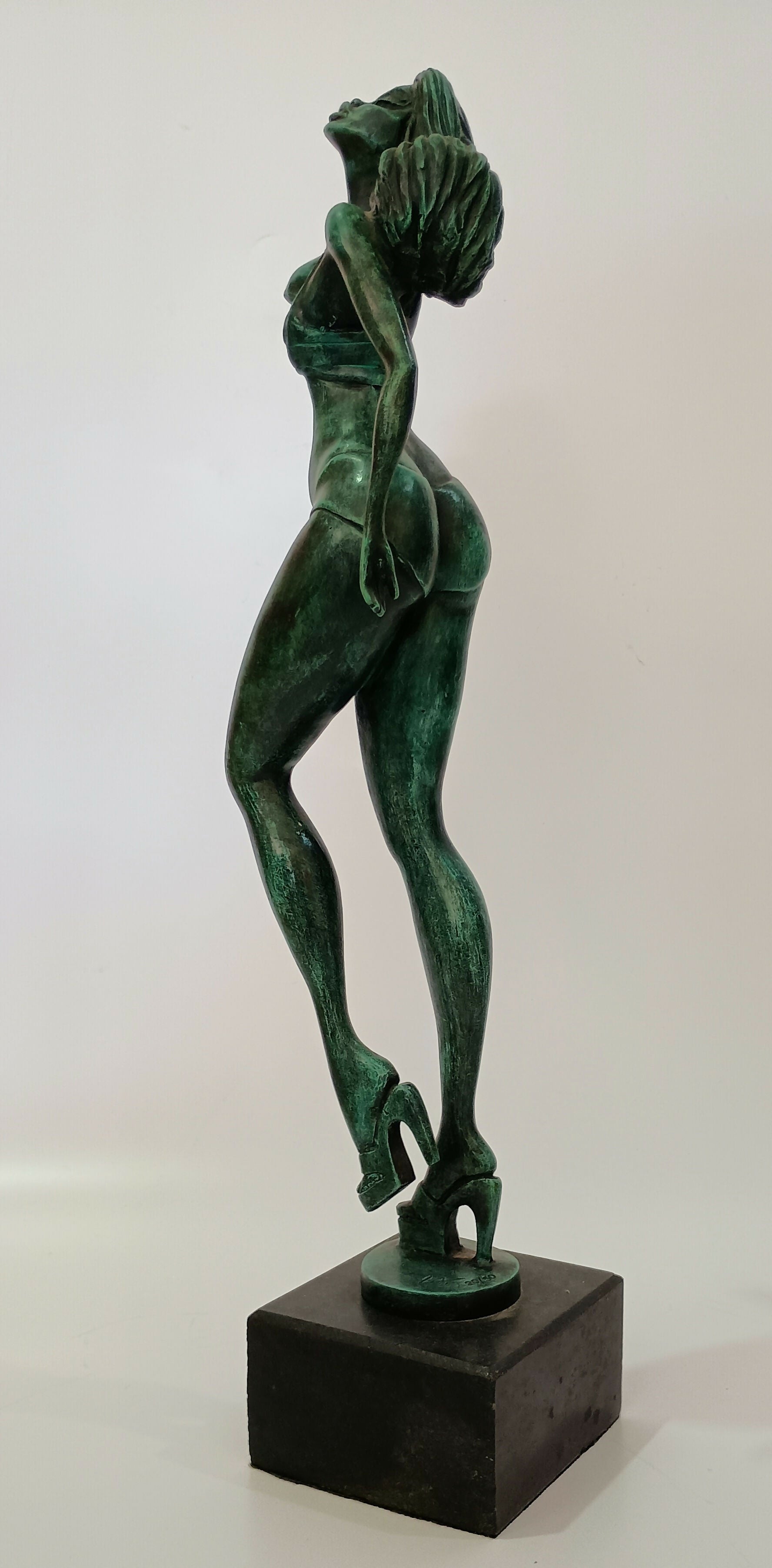 Escultura em bronze LAN FRANCO VASELLI