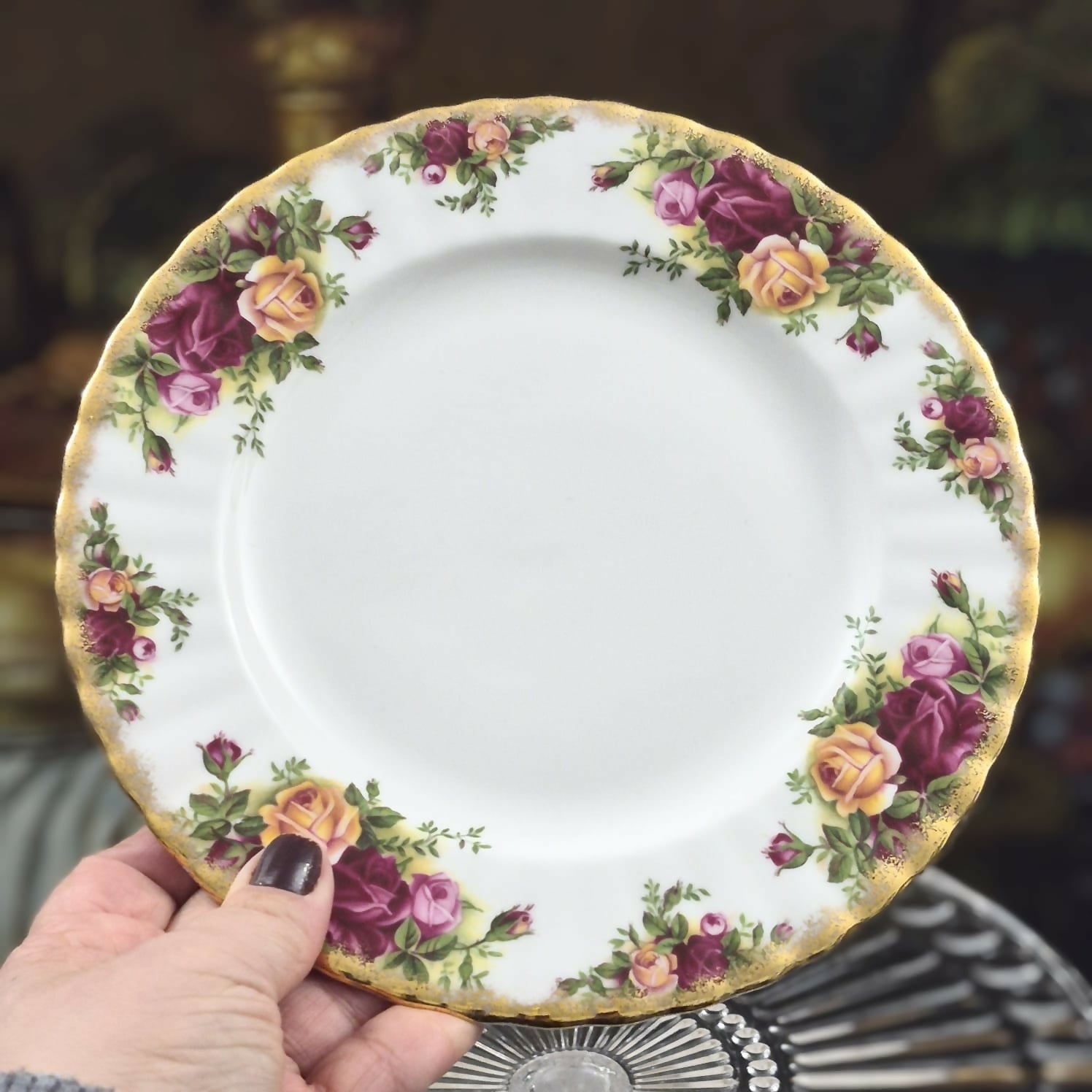 Par de trios de chá em porcelana Fine Bone China inglesa Royal Albert, Old Country Roses.