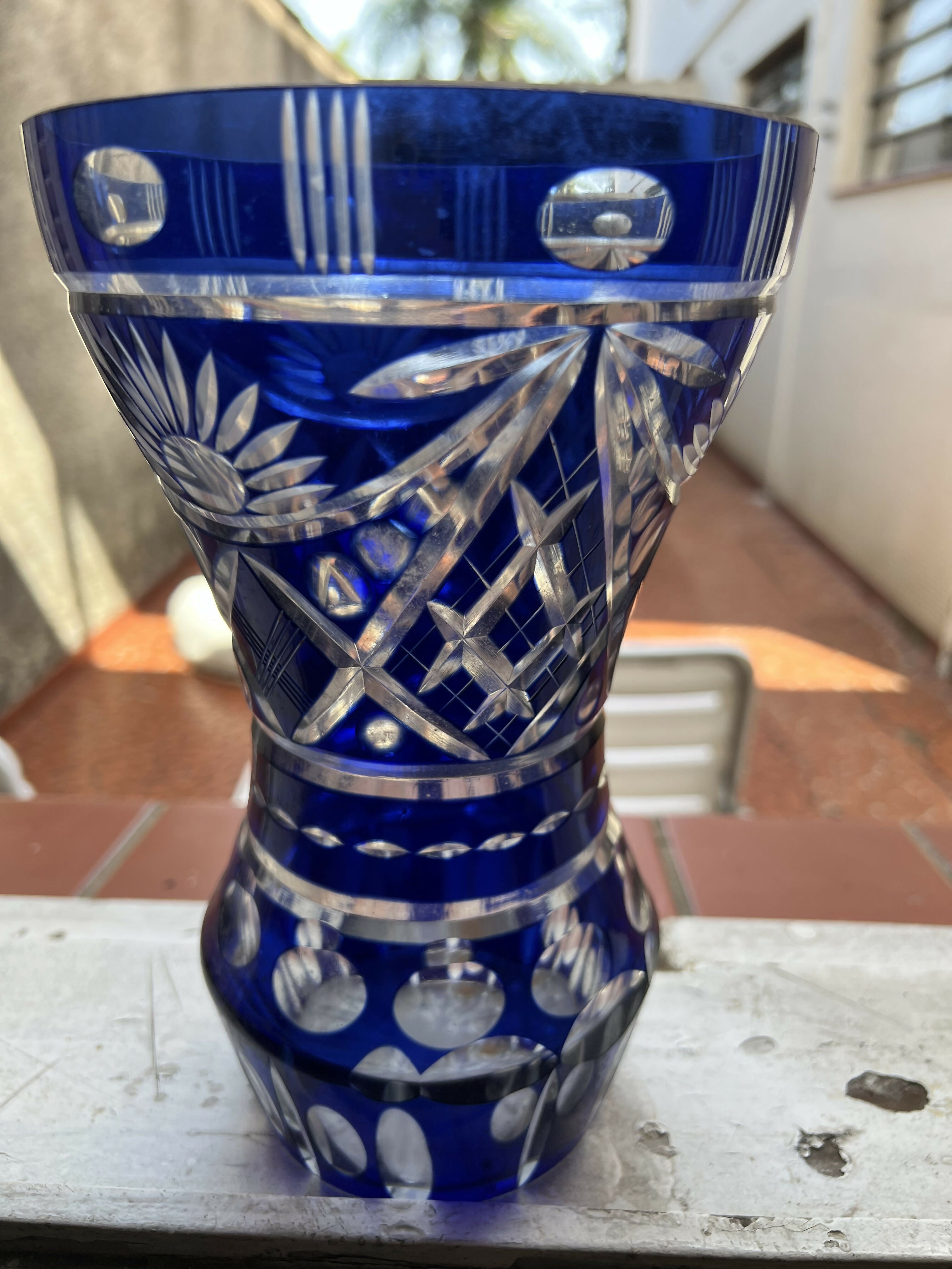 Antigo Vaso em Cristal Tcheco Azul