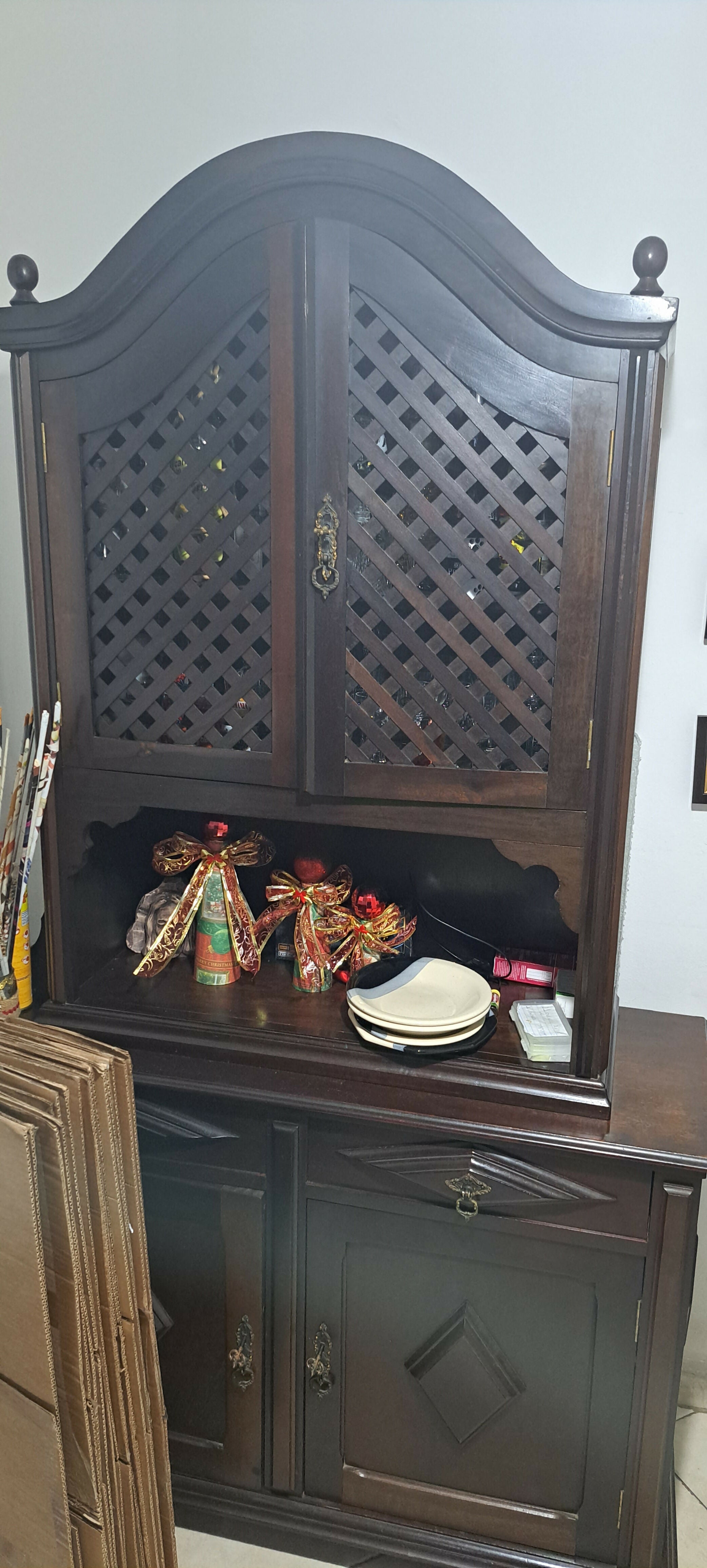 Armário Oratório em Mogno com treliça