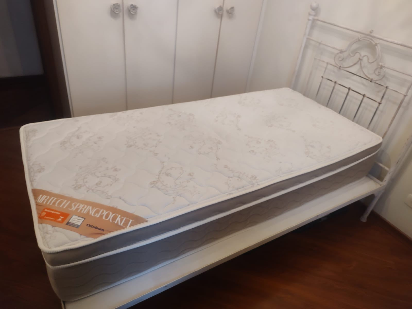 Cama de Ferro Solteiro King Provençal Branca