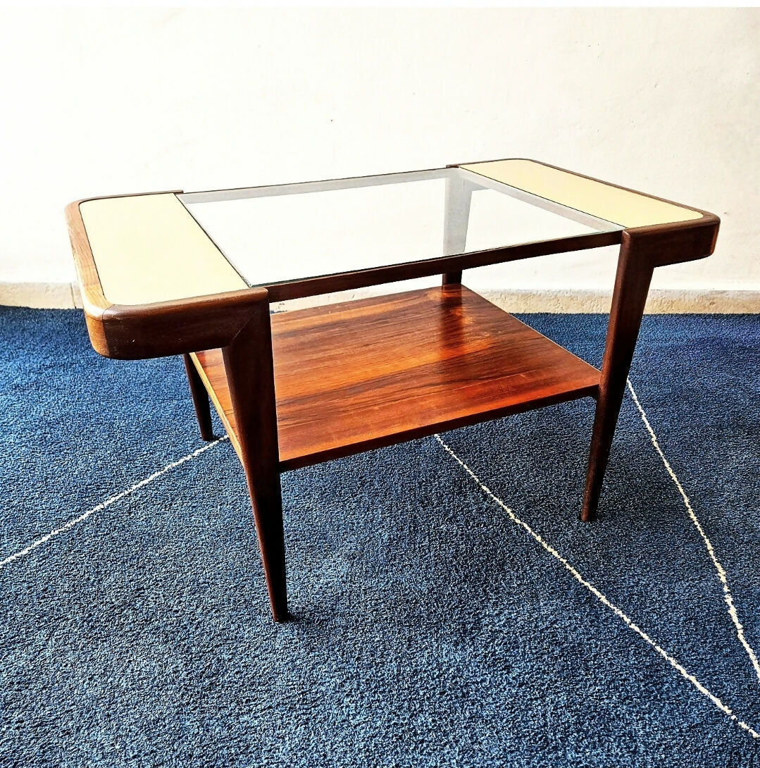 MESA AUXILIAR OU DE CENTRO • ANOS 60