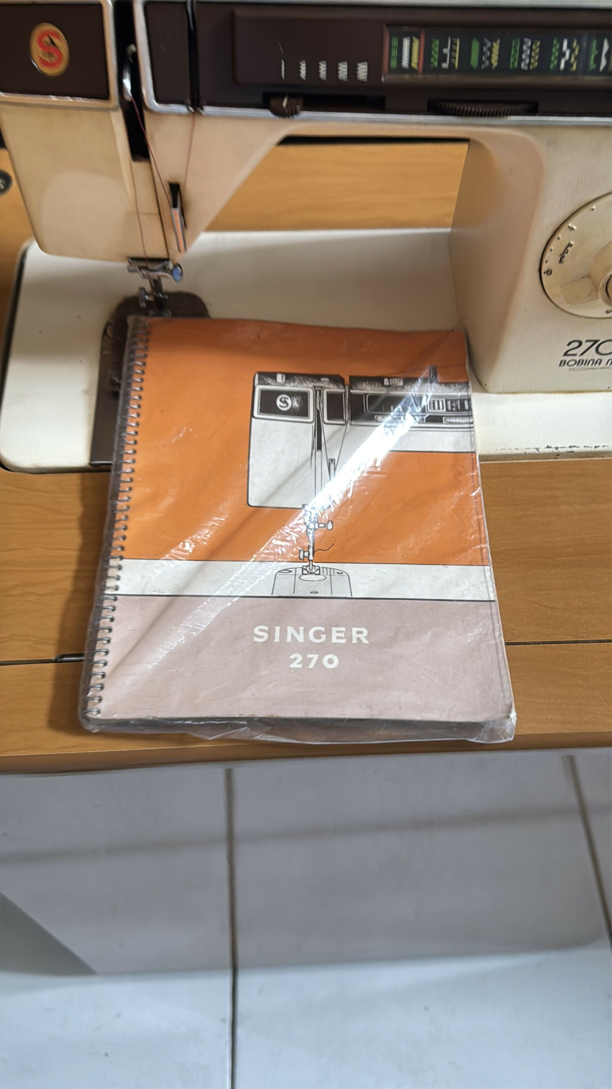 Máquina de costura SINGER ANTIGA