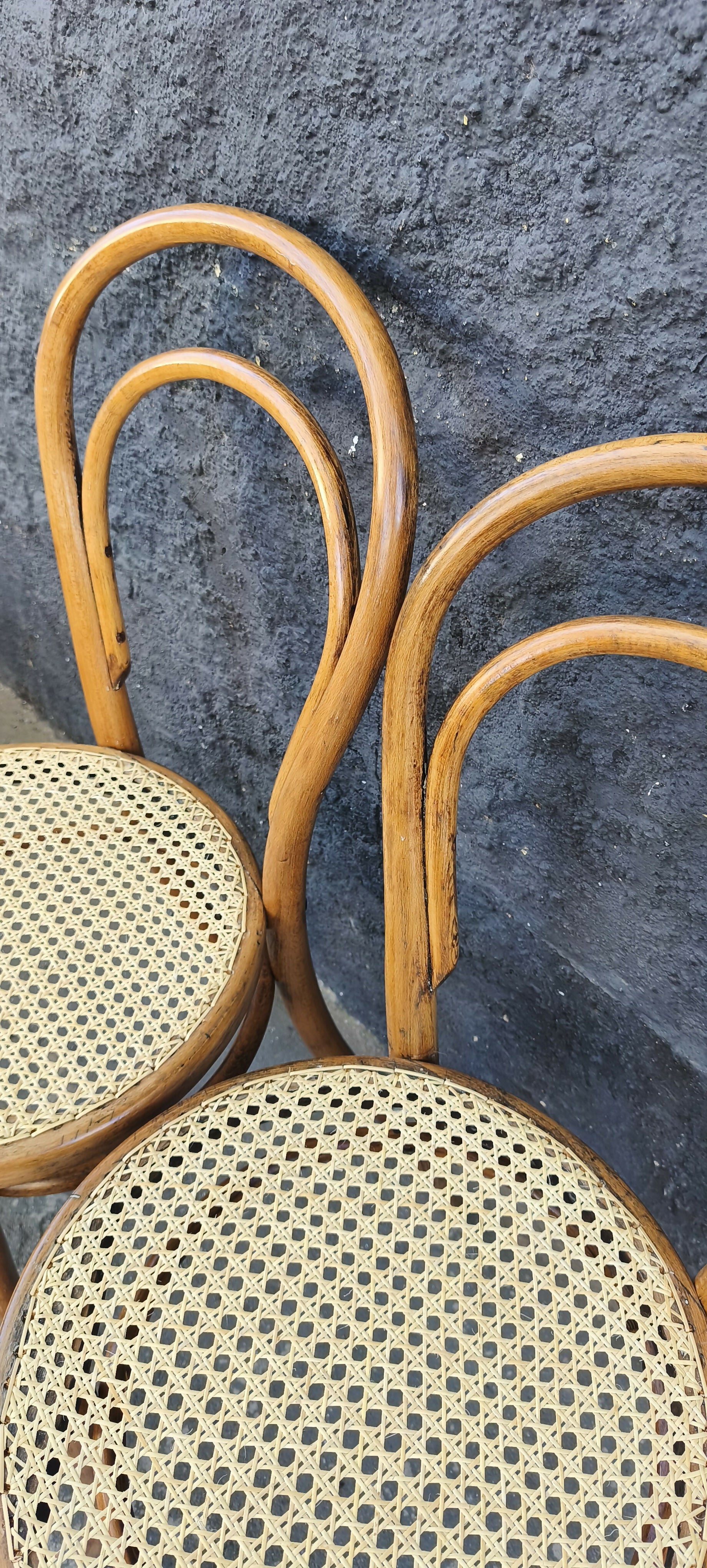 Rarissimo Par de Cadeiras Thonet nº14 em palhinha