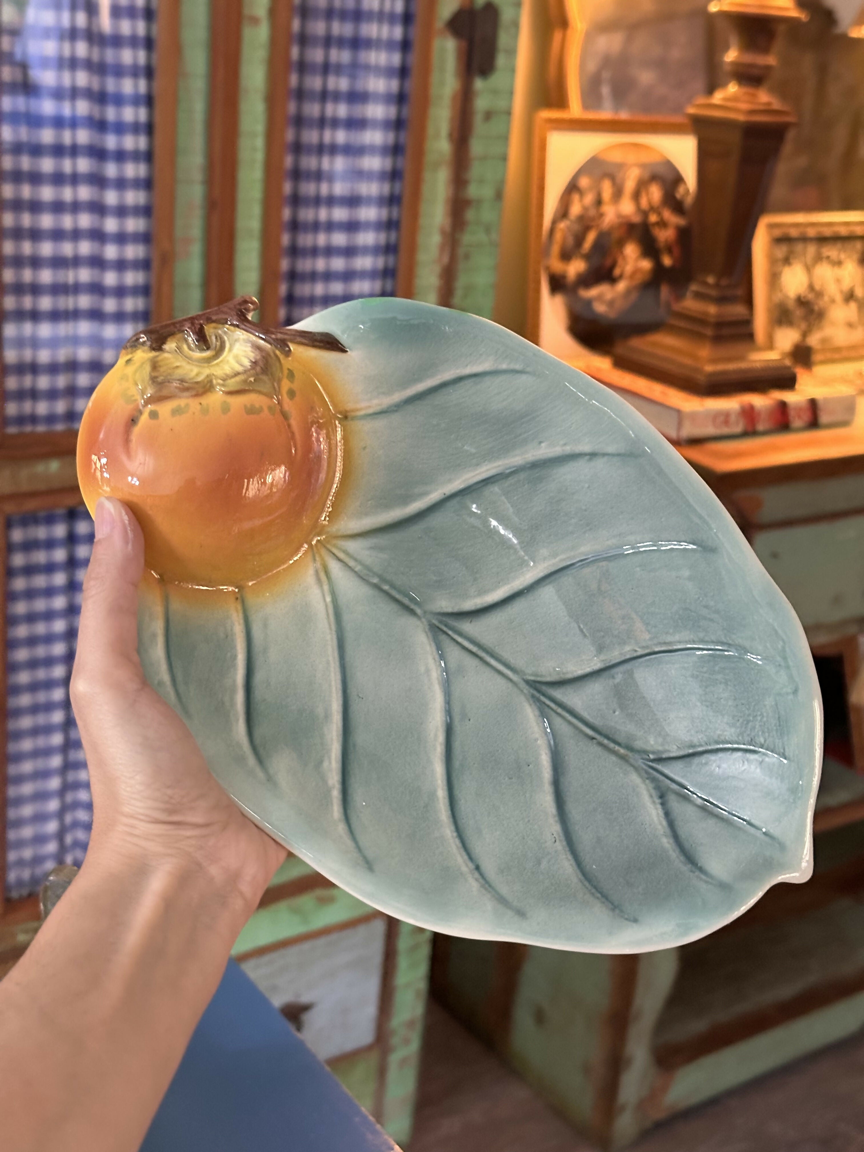 WEISS-Maravilhosas travessas / pratos em formato de folhas 🍃 com delicados pêssegos 🍑. valores diferentes consultar anúncio