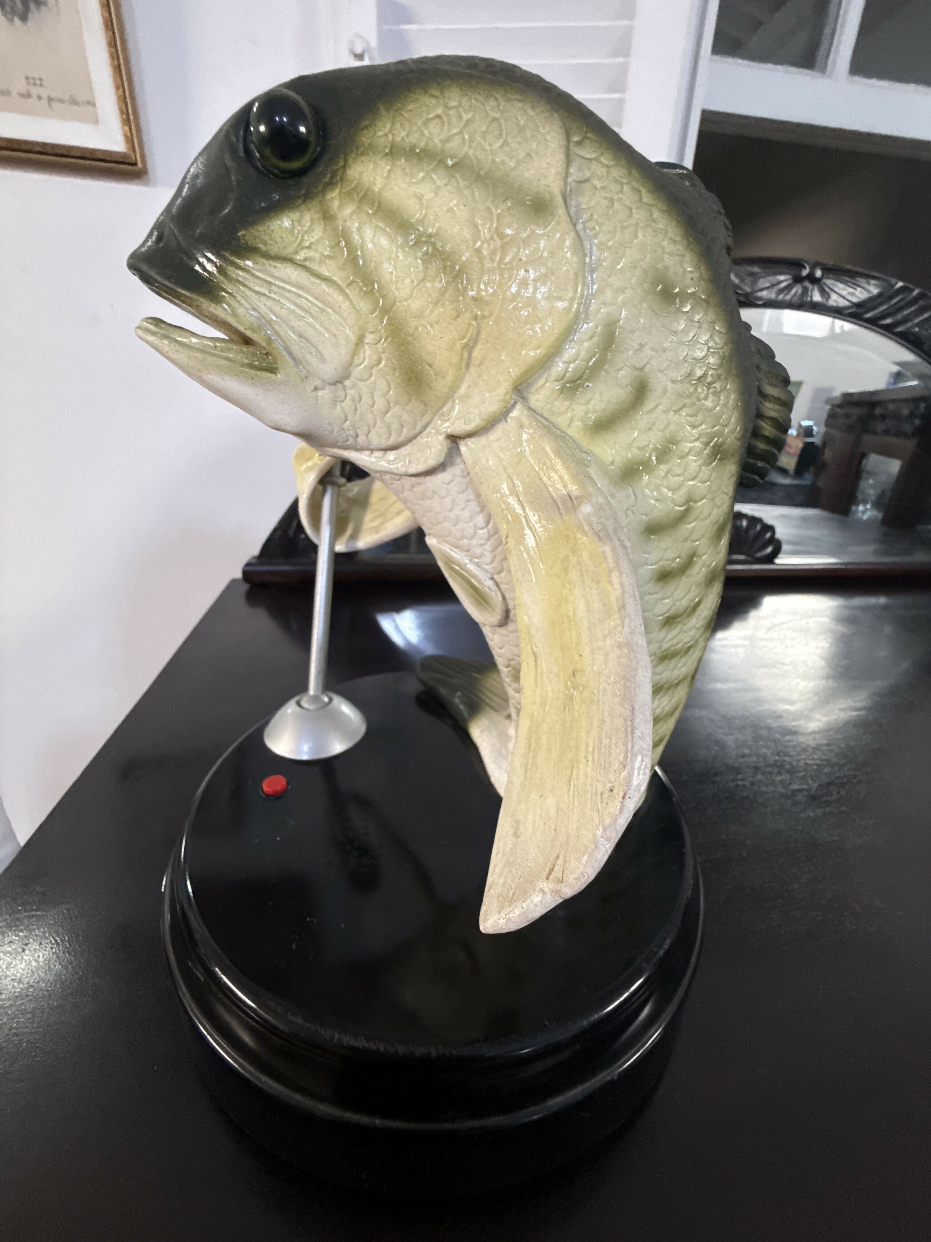 🎤 Big Mouth Billy Bass – Edição Especial “Superstar” | Ícone Retrô da Cultura Americana