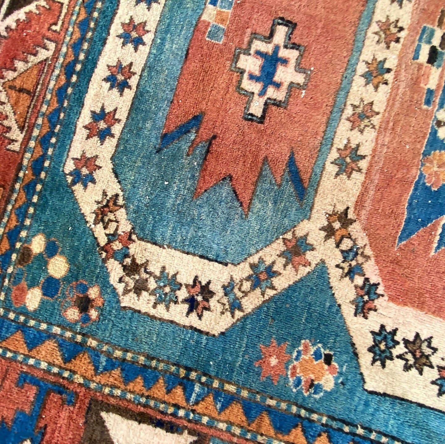 Tapete caucasiano 100% lã