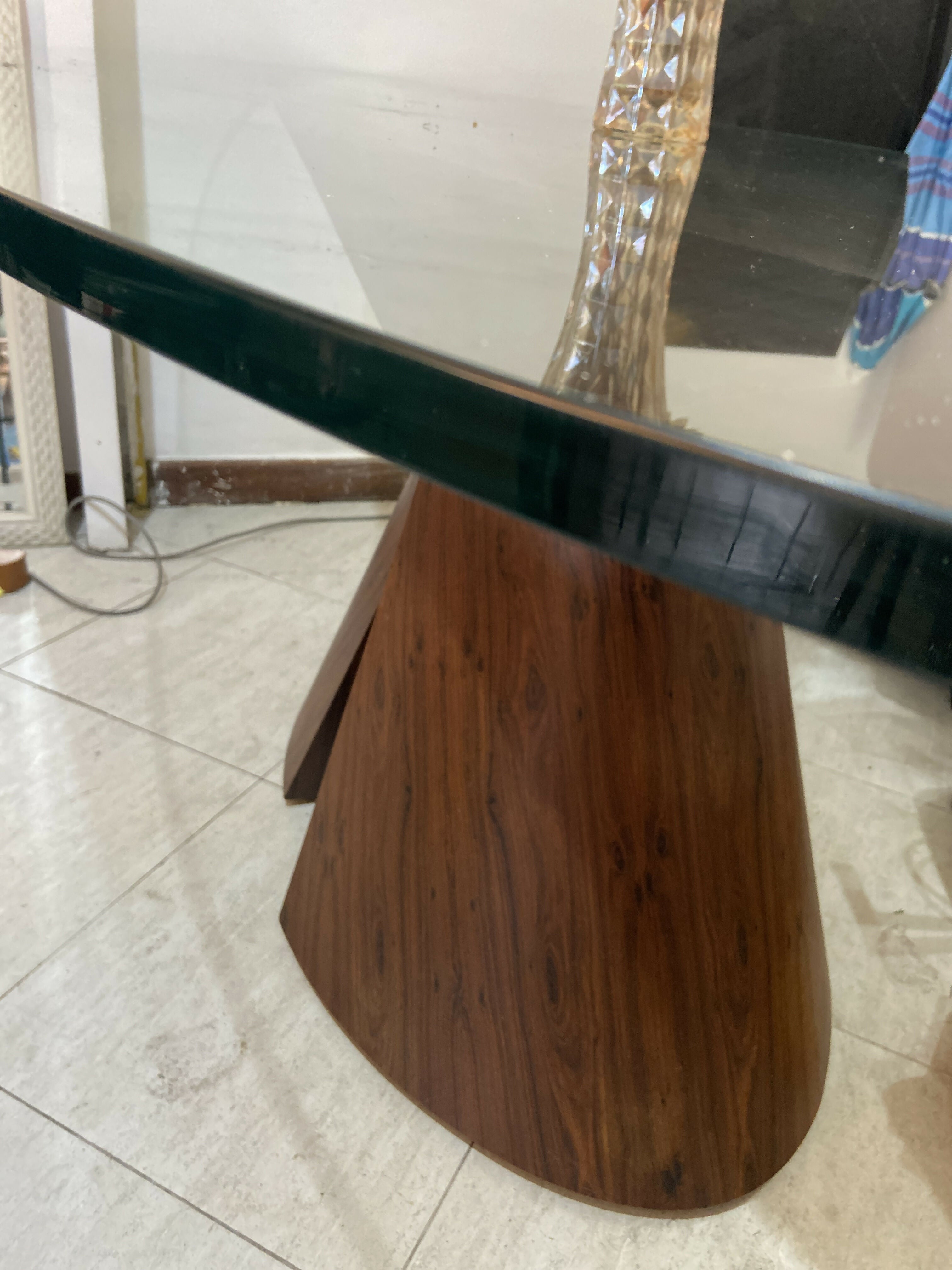 Mesa de Jantar Jader Almeida tampo de vidro