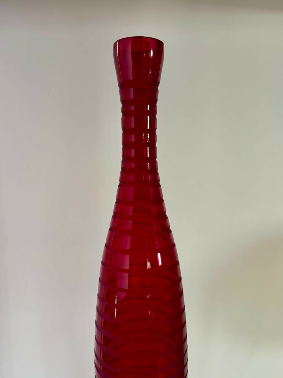 Vaso Contemporâneo Vermelho Rubi (DMPS_41)