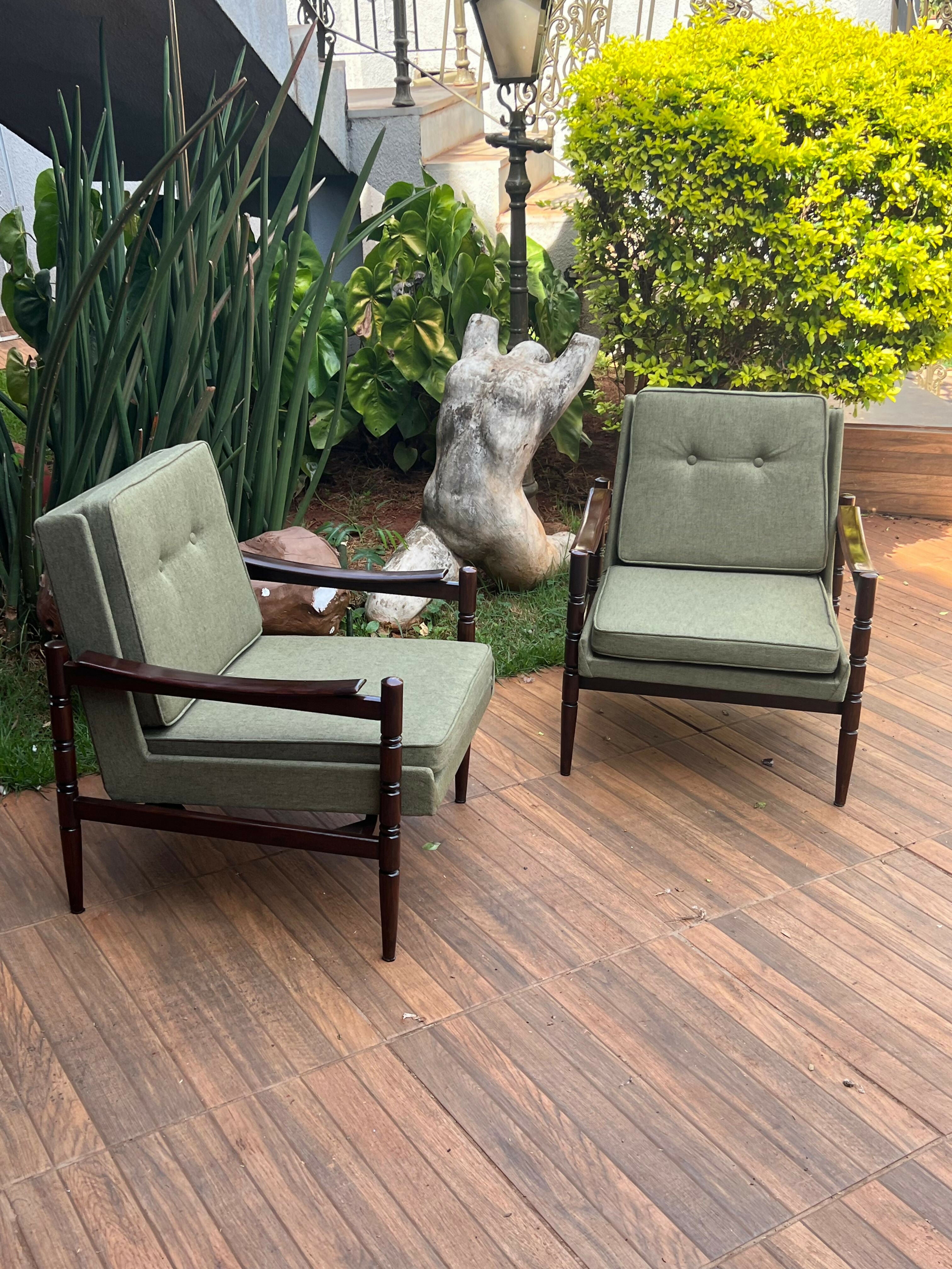 Par de Poltronas Design anos 60